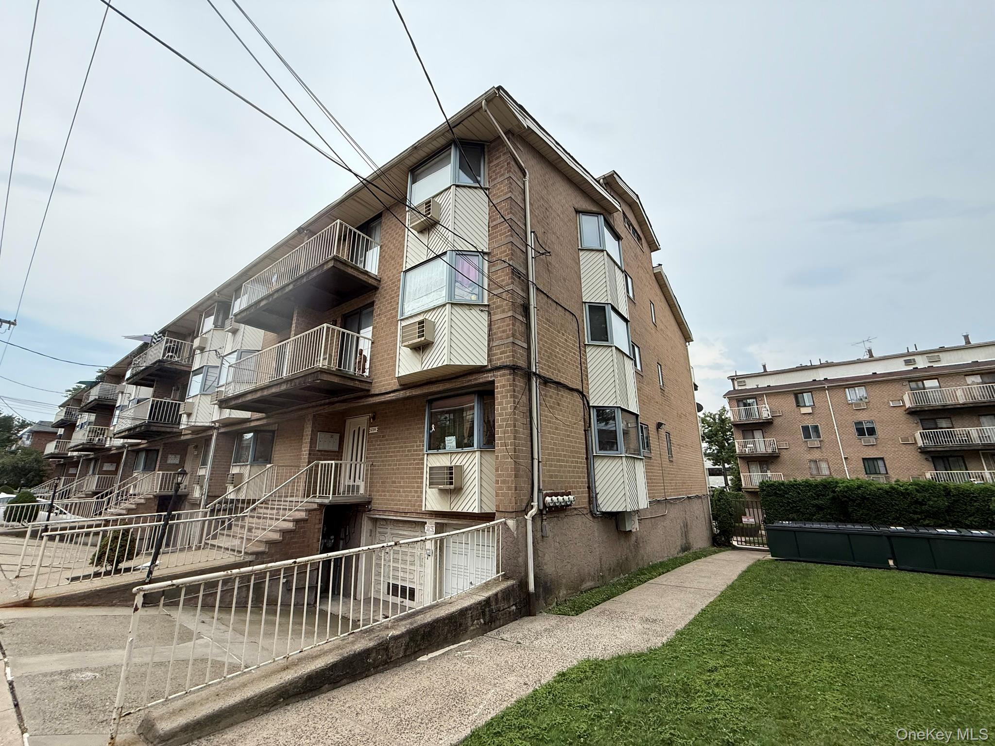 #9 photo, 1086 E 73rd Street, ブルックリン区 Brooklyn , NY 11234