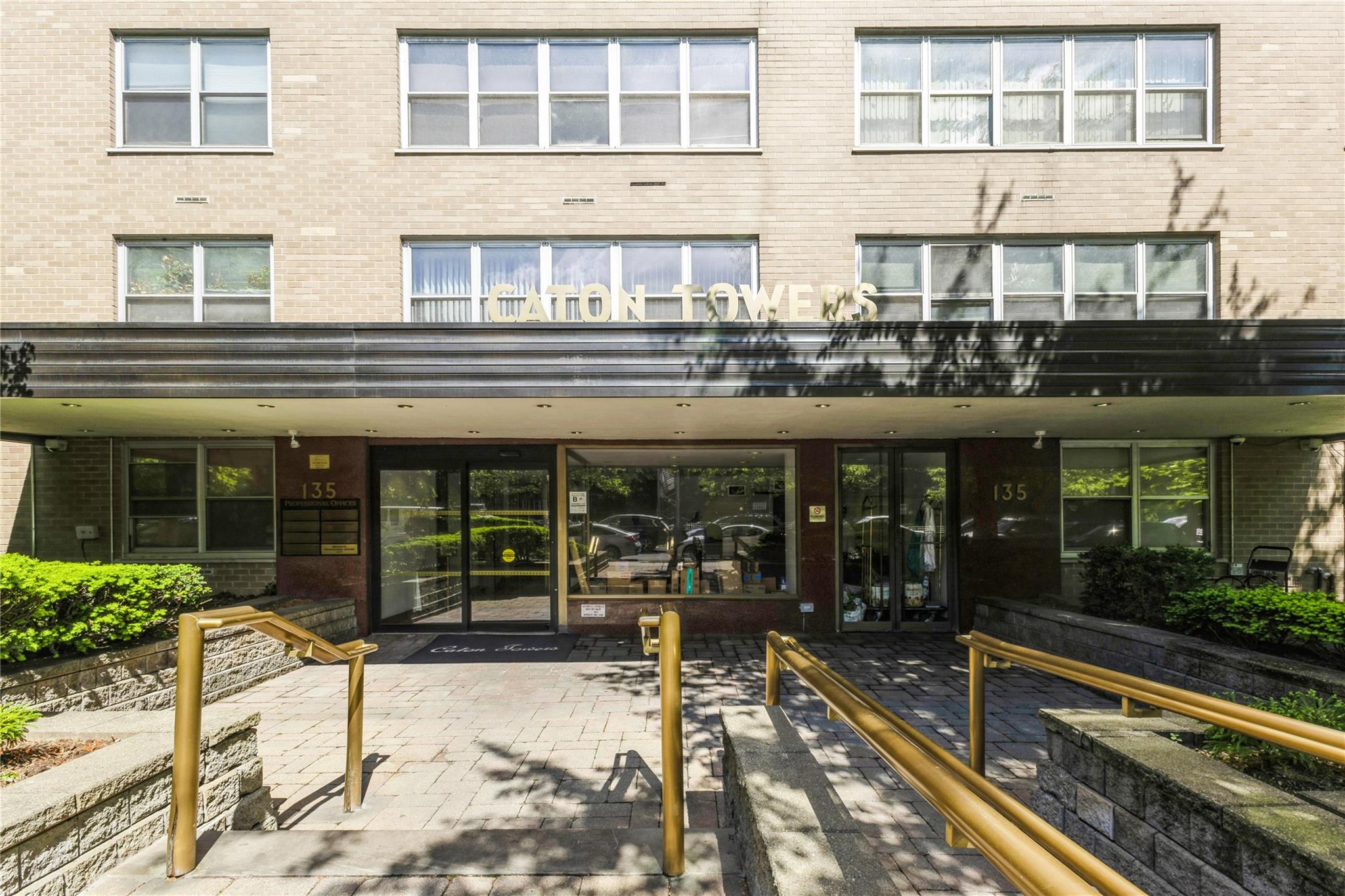 #1 photo, 135 Ocean Parkway, ब्रुकलीन Brooklyn , NY 11218