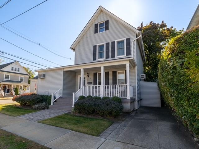 #1 photo, 12 Waverly Place, नासाउ काउंटी Rockville Centre , NY 11570