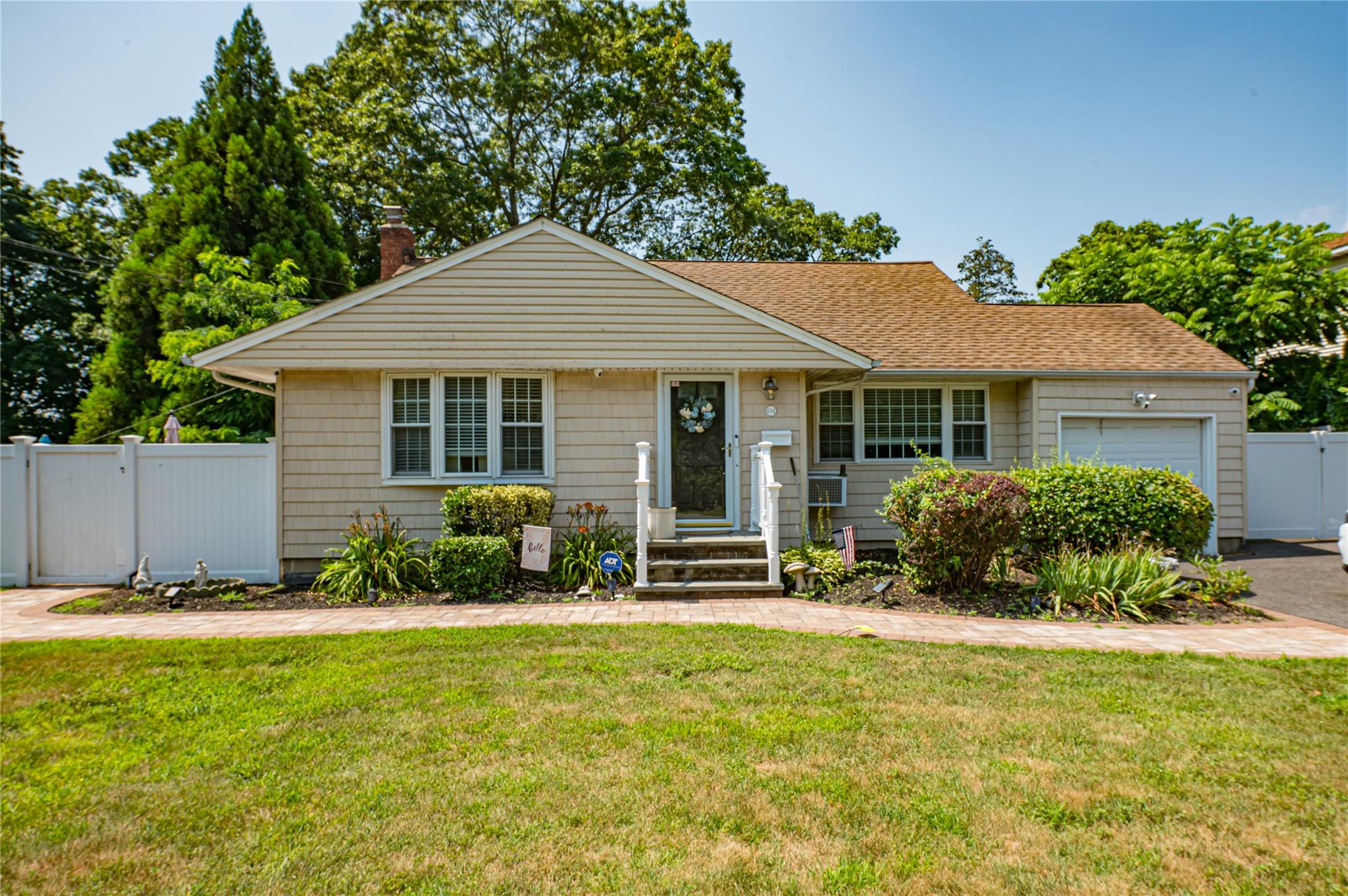 #1 photo, 684 Pat Drive, West Islip , NY 11795