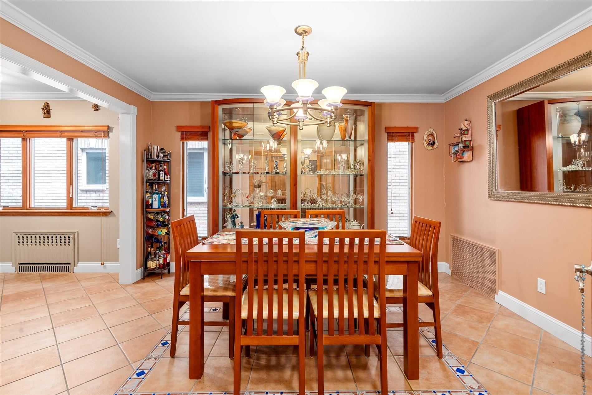 #8 photo, 2134 74th Street, クイーンズ区 East Elmhurst , NY 11370