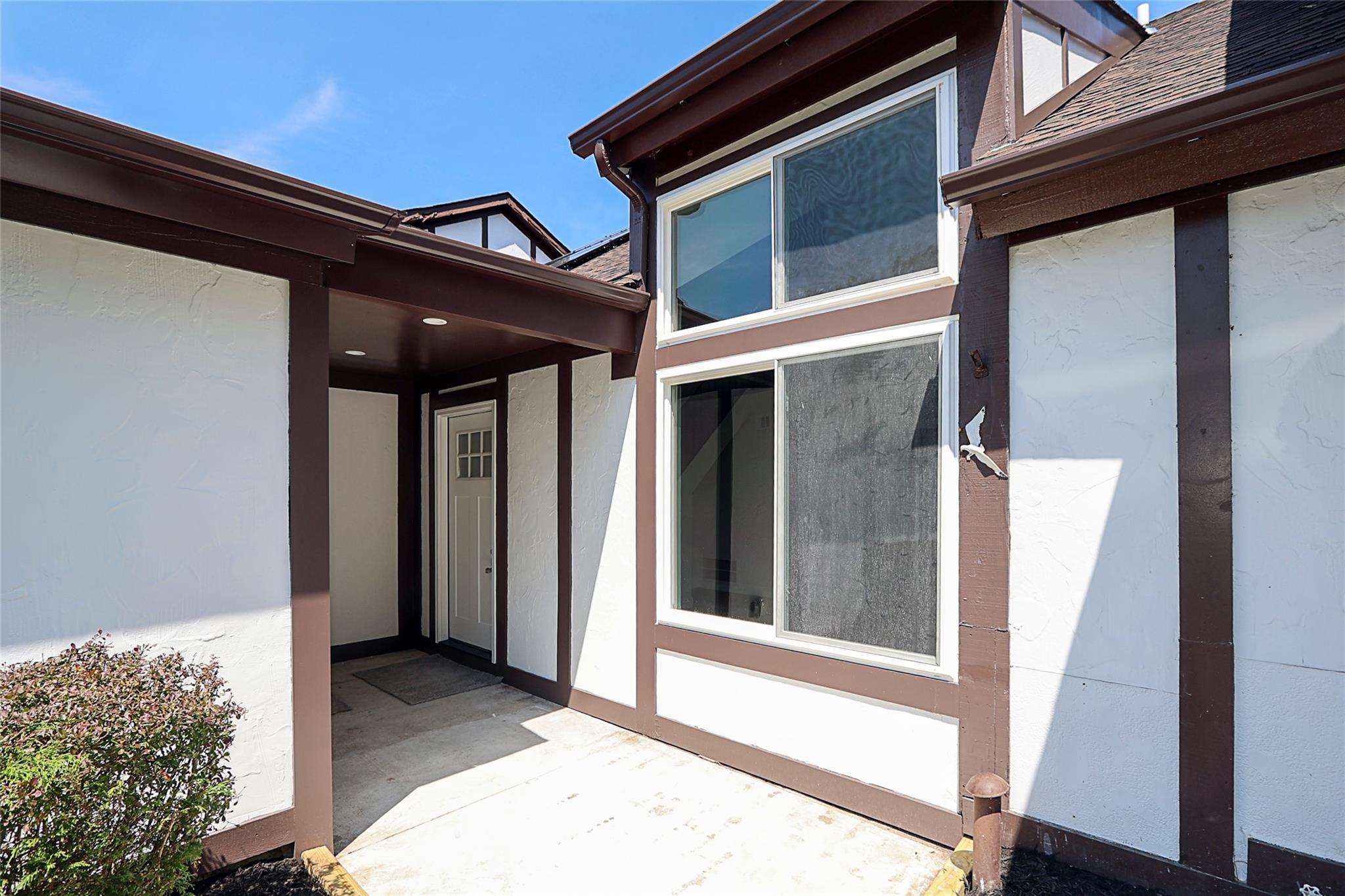 #4 photo, 5 Amesworth Court, Middle Island , NY 11953