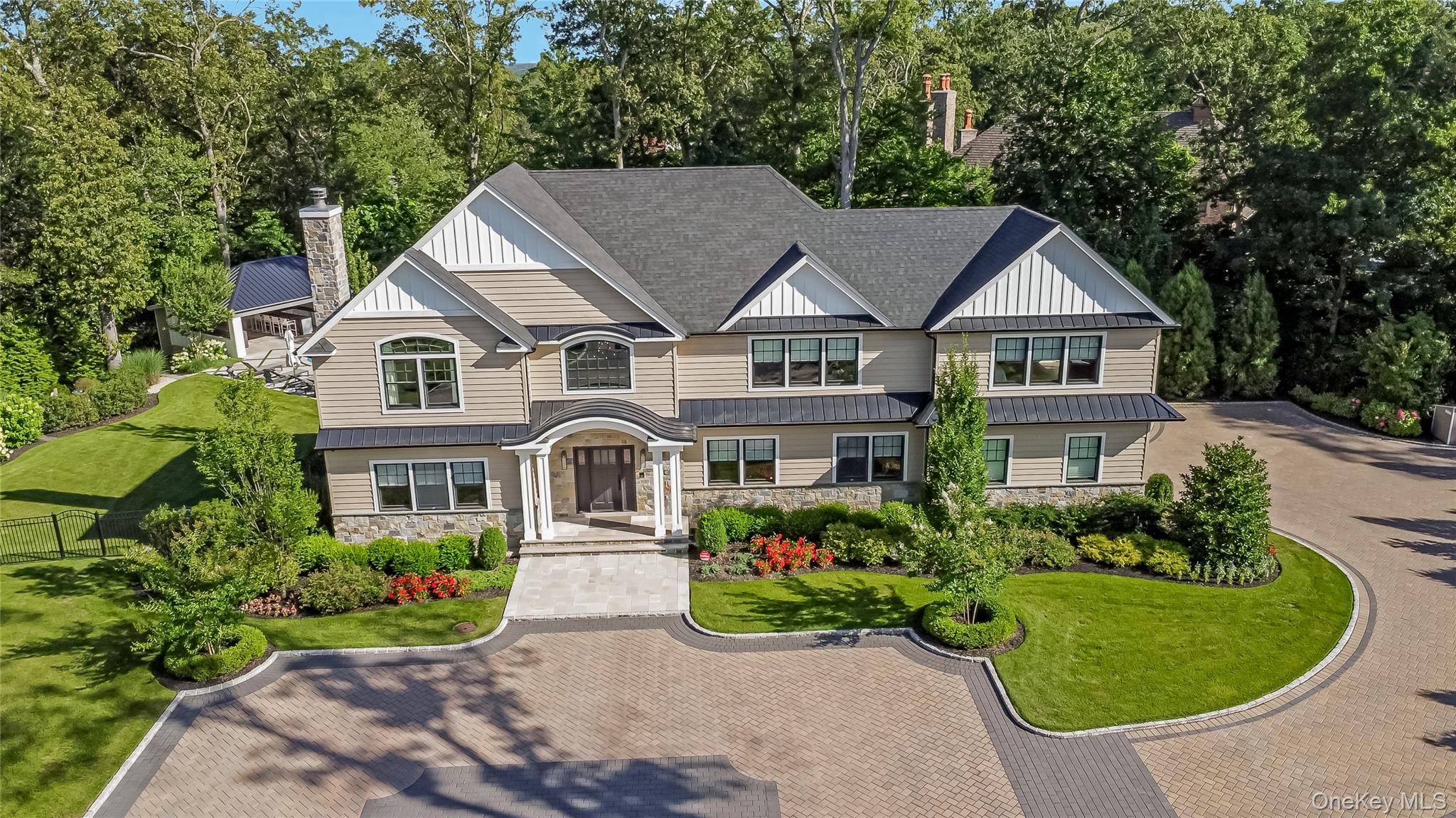 #2 photo, 11 Landview Drive, Dix Hills , NY 11746