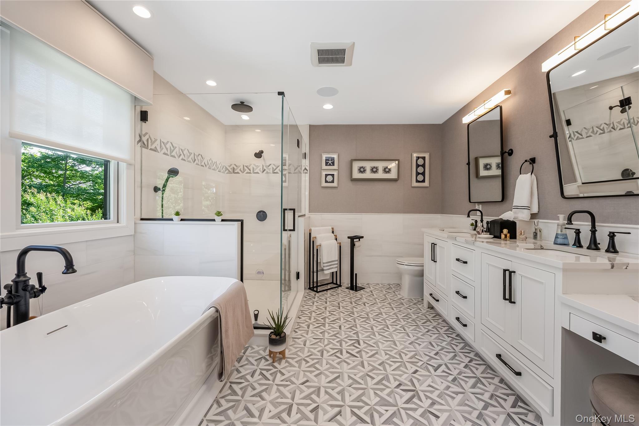 #20 photo, 11 Landview Drive, Dix Hills , NY 11746