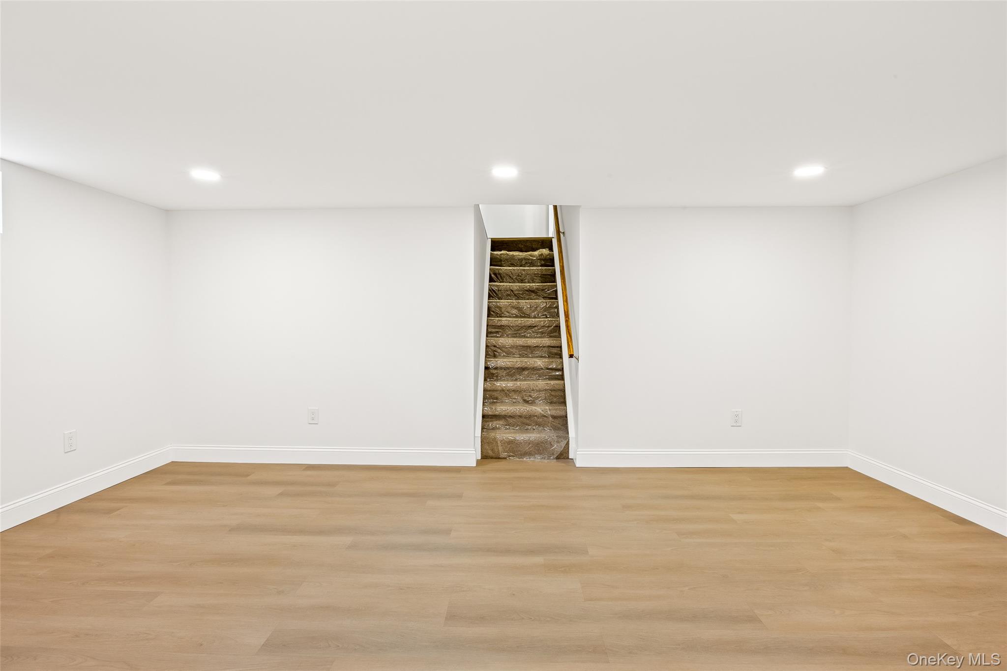 #17 photo, 4991 Express Drive, Lake Ronkonkoma , NY 11779