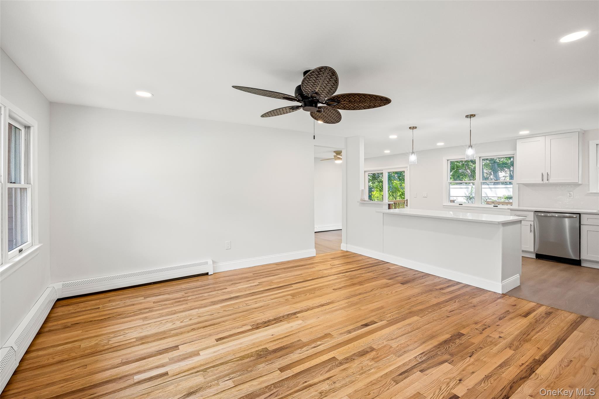 #4 photo, 4991 Express Drive, Lake Ronkonkoma , NY 11779