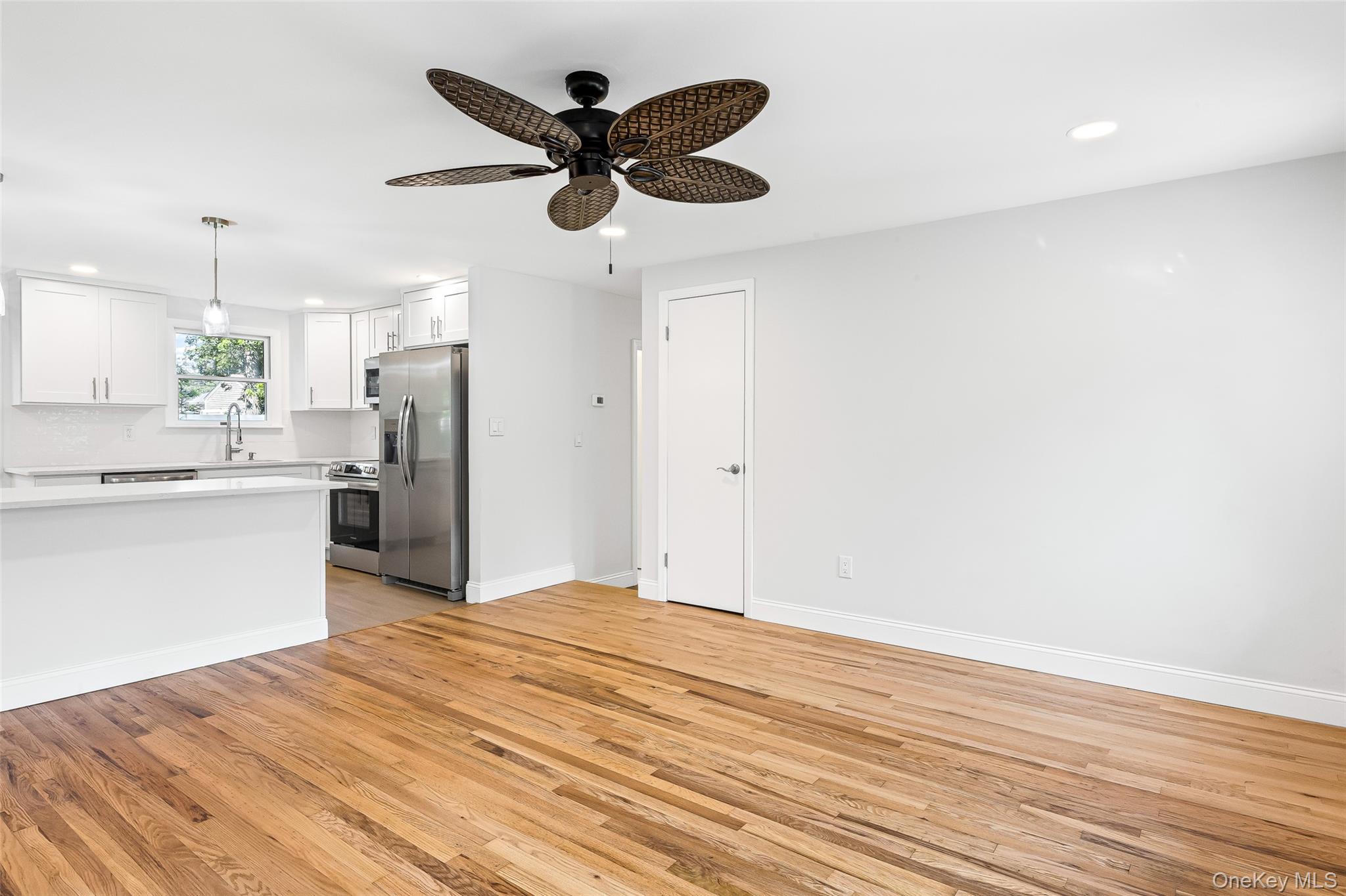 #5 photo, 4991 Express Drive, Lake Ronkonkoma , NY 11779