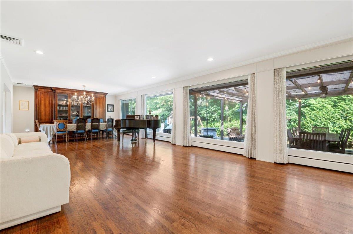 #7 photo, 235 Ocean Avenue, ナッソー郡 Lawrence , NY 11559