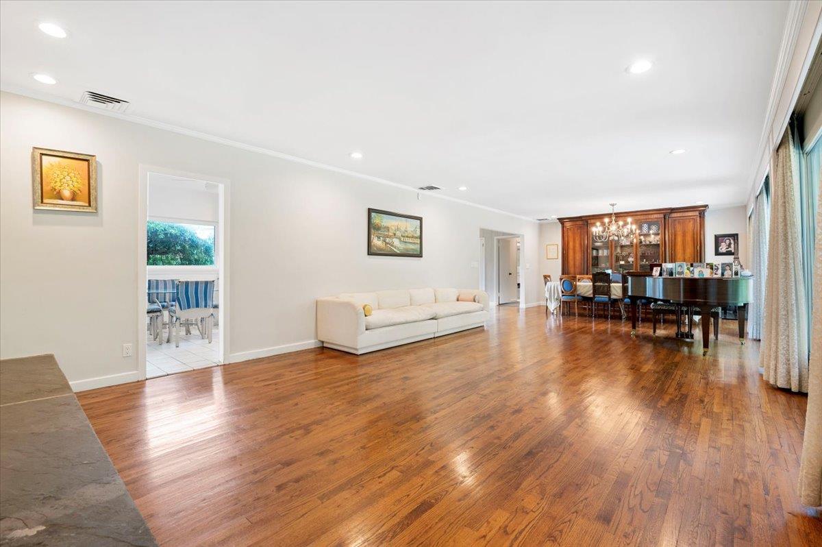 #8 photo, 235 Ocean Avenue, ナッソー郡 Lawrence , NY 11559