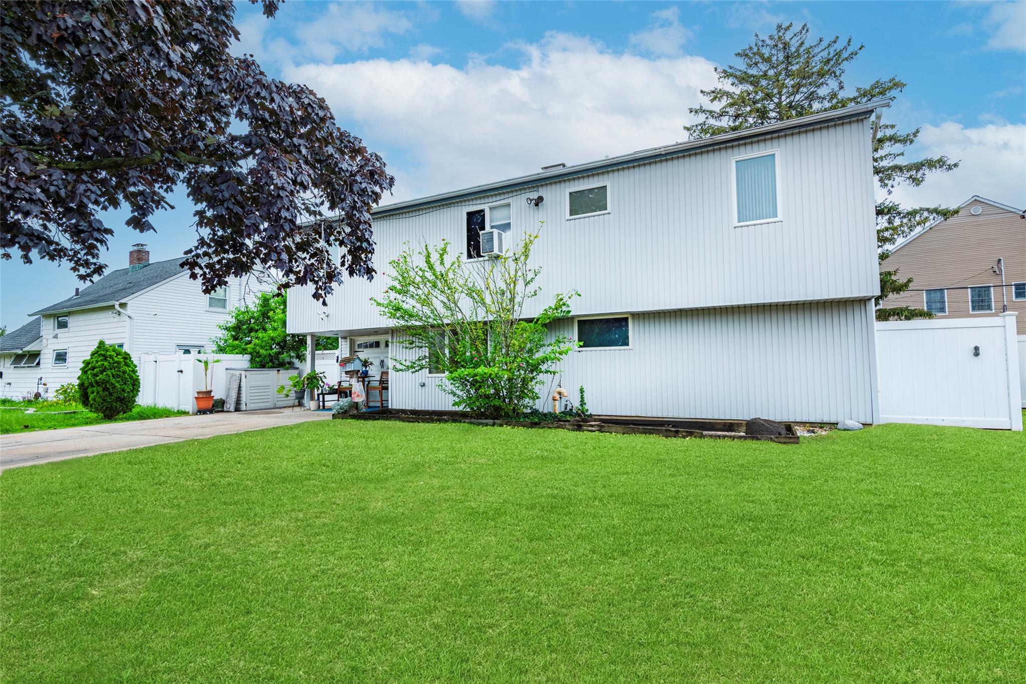 #3 photo, 22 Lowland Road, Levittown , NY 11756