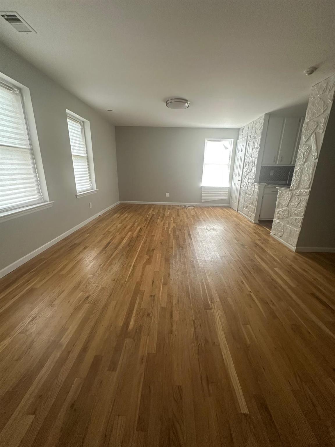 #10 photo, 105 Artist Lake Drive, Middle Island , NY 11953