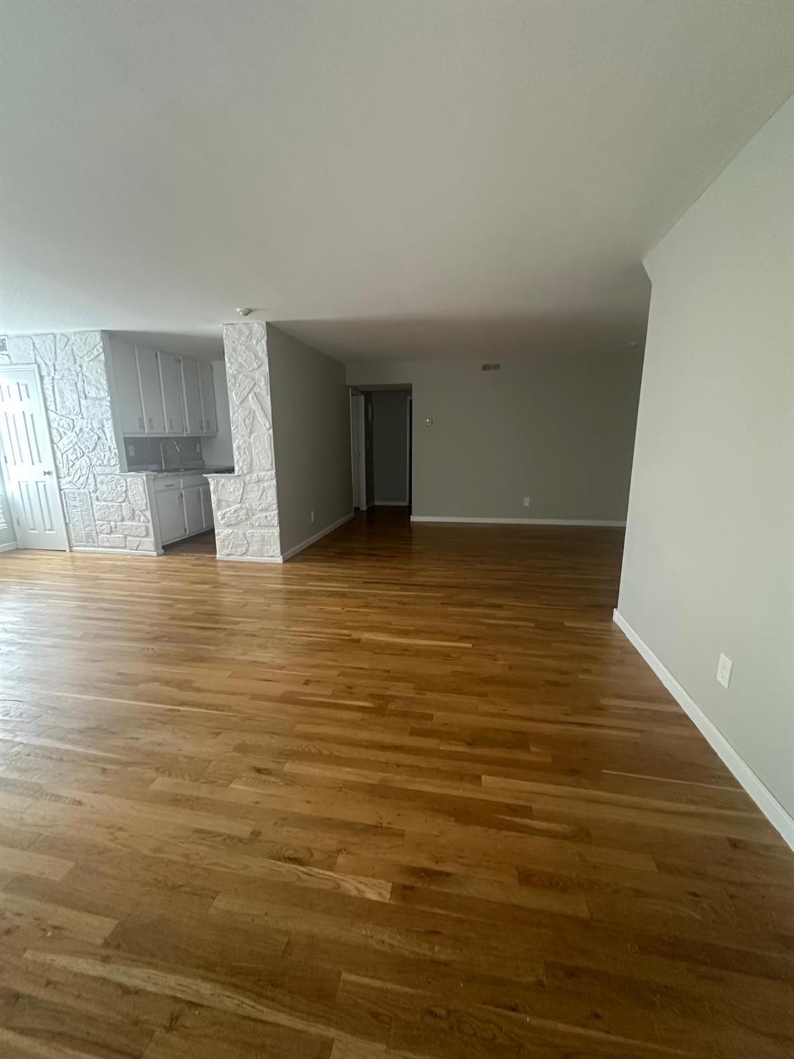 #9 photo, 105 Artist Lake Drive, Middle Island , NY 11953