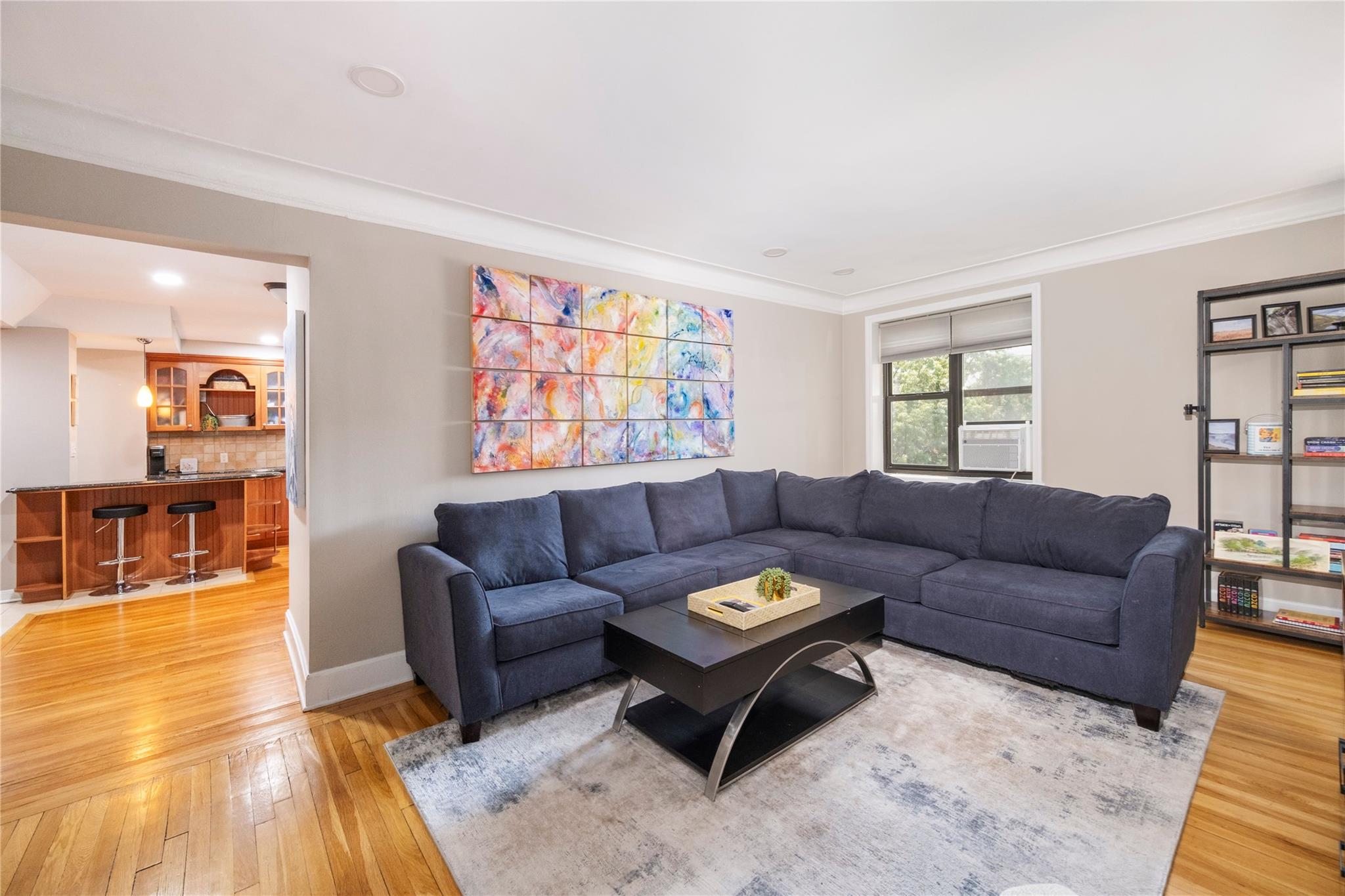 #1 photo, 17 N Chatsworth Avenue, Larchmont , NY 10538