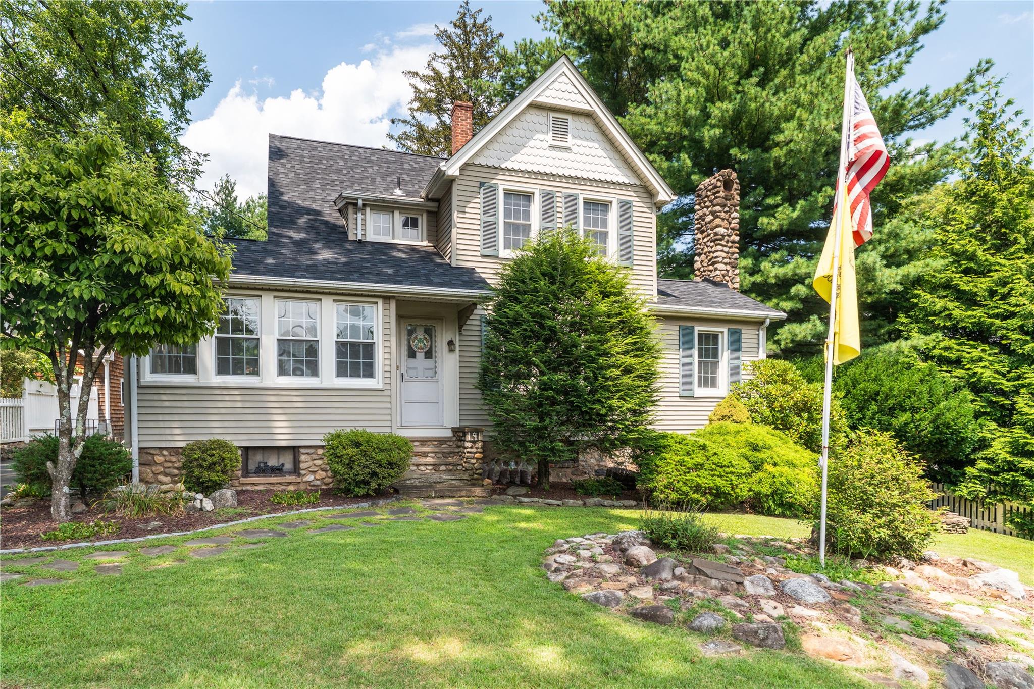 #1 photo, 191 W Crooked Hill Road, Pearl River , NY 10965