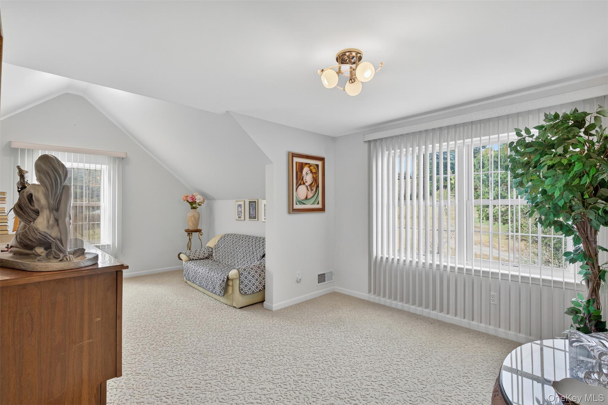 #19 photo, 14 Burma Road, Marlboro , NY 12542