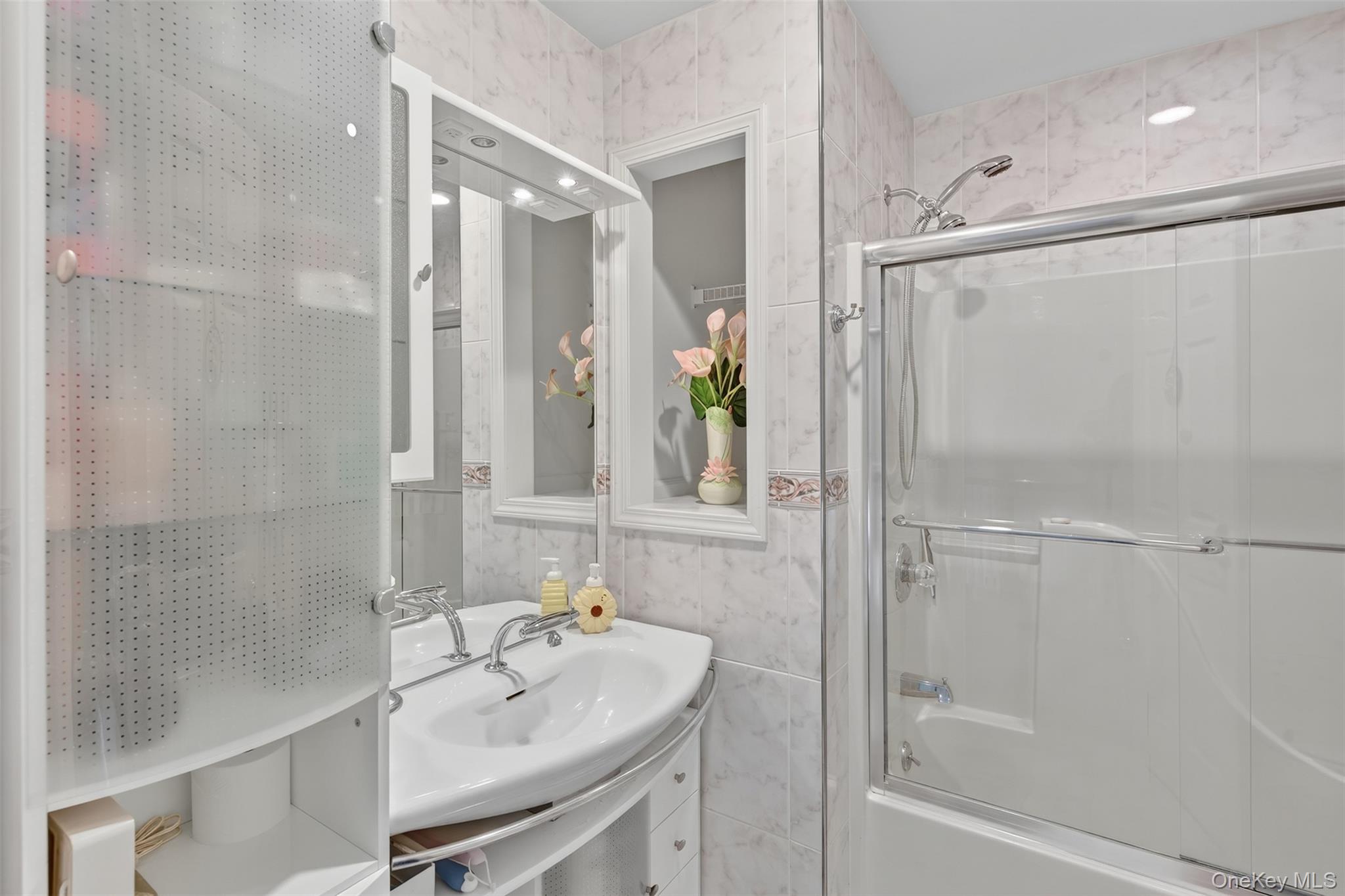 #20 photo, 14 Burma Road, Marlboro , NY 12542