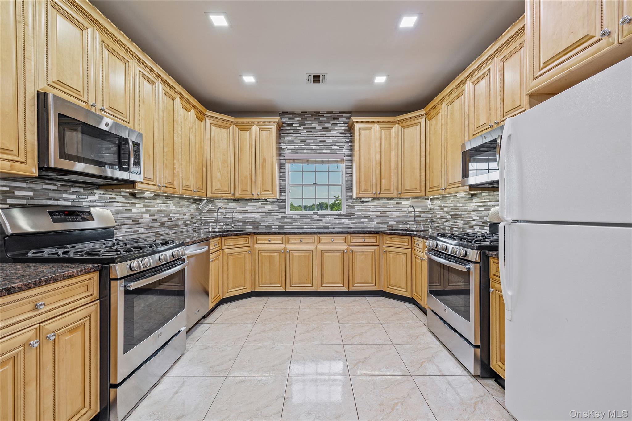 #18 photo, 3314 Parkview Drive, Spring Valley , NY 10977