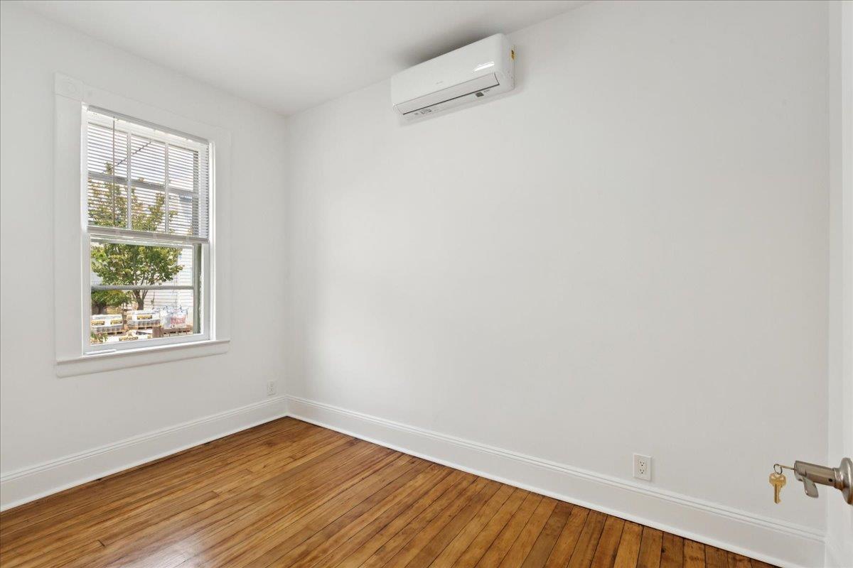 #6 photo, 315 Oder Avenue, स्टेटन द्वीप Staten Island , NY 10304