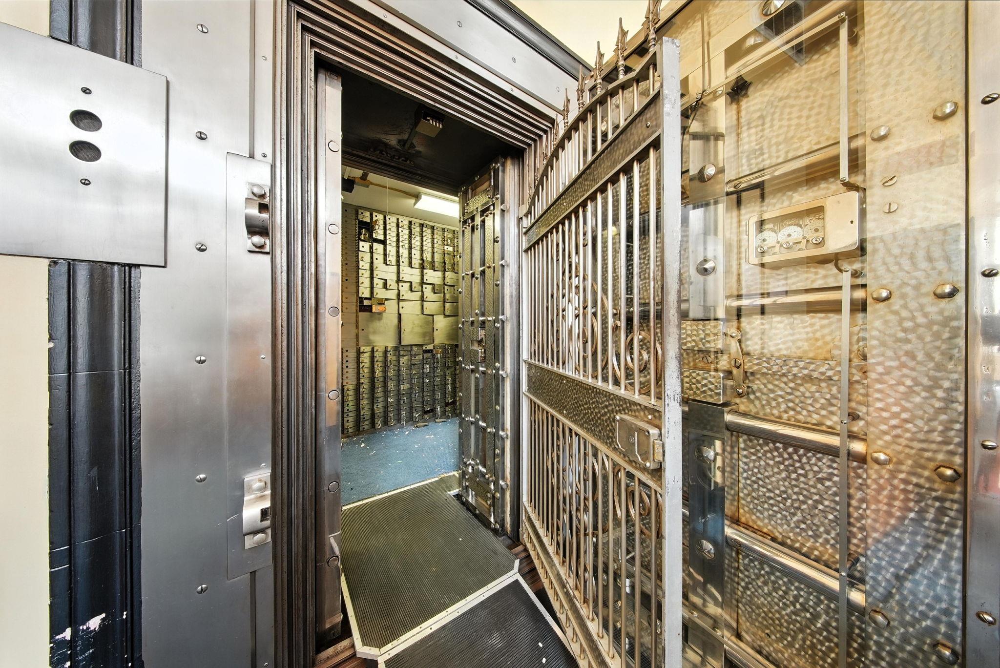 #11 photo, 75 North Street, Middletown , NY 10940