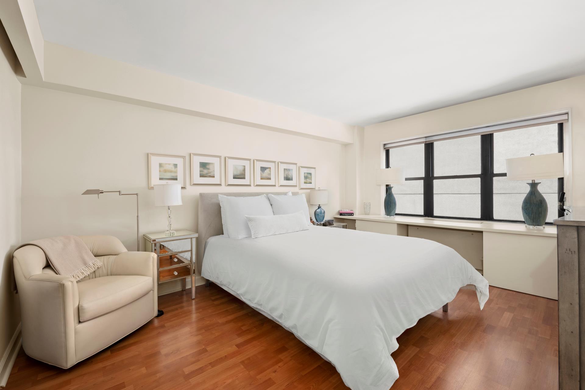 #7 photo, 301 E 48TH Street, マンハッタン Turtle Bay , NY 10017