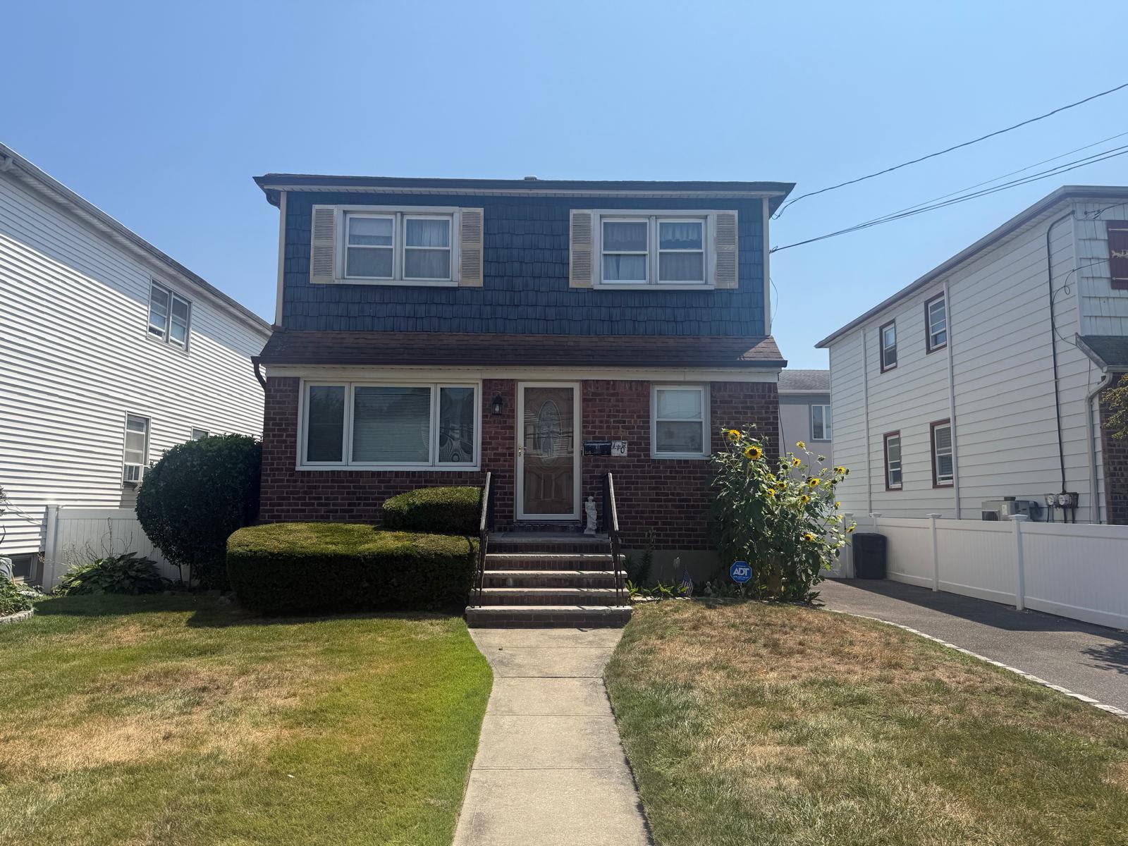 #1 photo, 110 Evergreen Avenue, ناسو Lynbrook , NY 11563