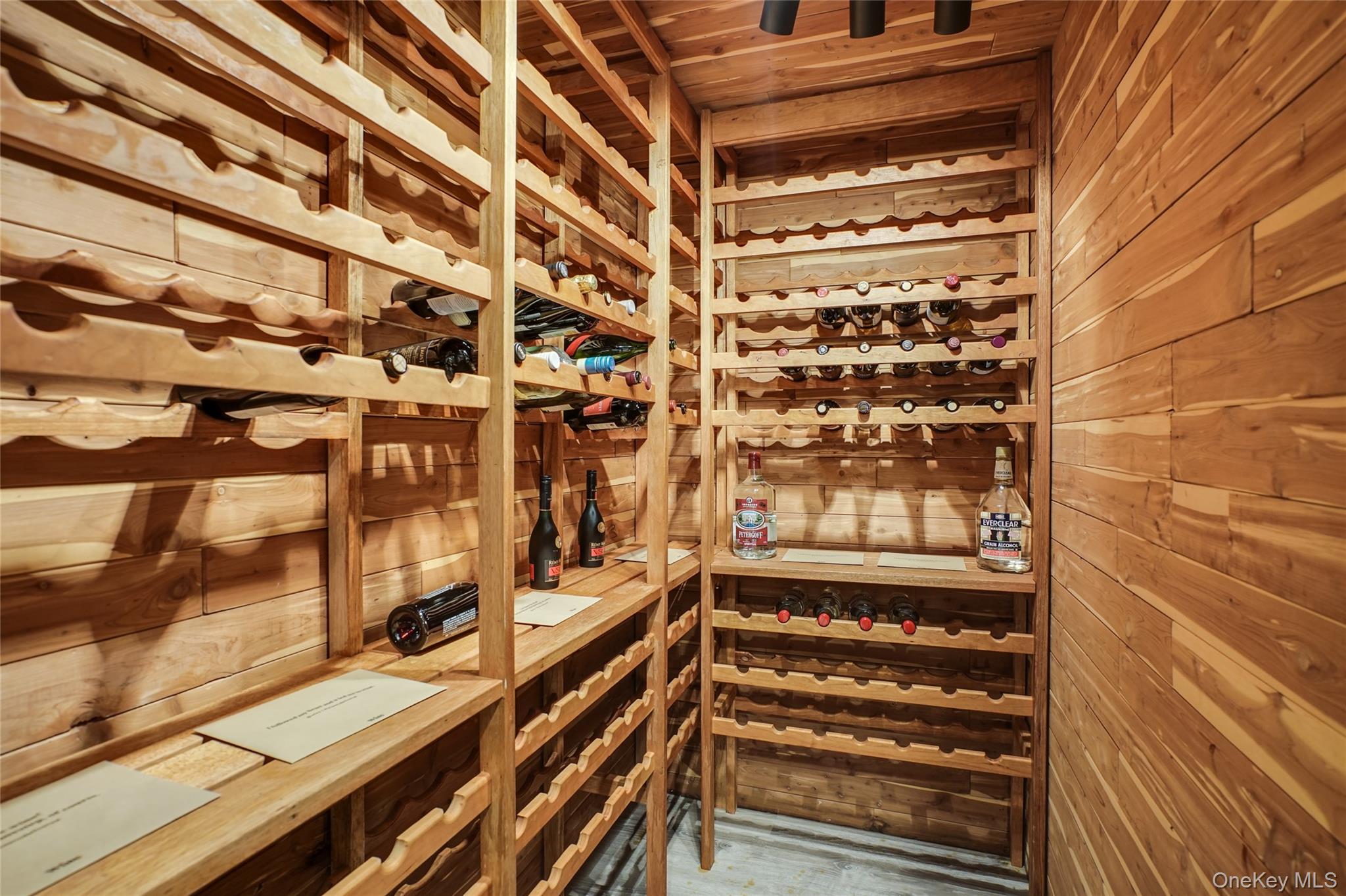 #16 photo, 1041 Glen Cove Avenue, Roslyn Harbor , NY 11576