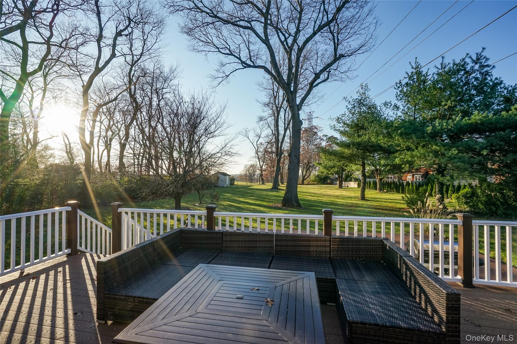 #18 photo, 1041 Glen Cove Avenue, Roslyn Harbor , NY 11576