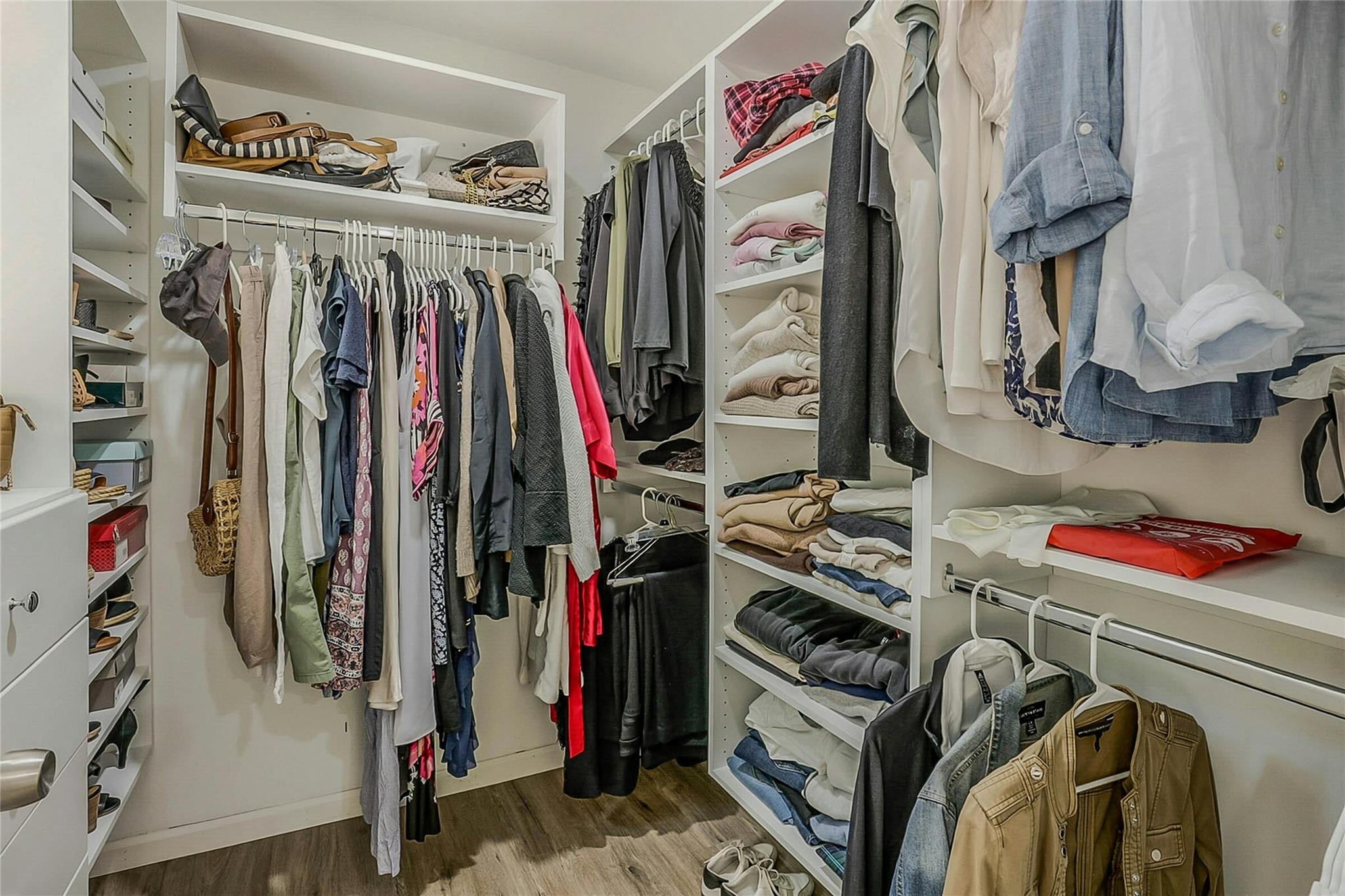 #17 photo, 25 Spring Hollow Road, サフォーク郡 Centerport , NY 11721