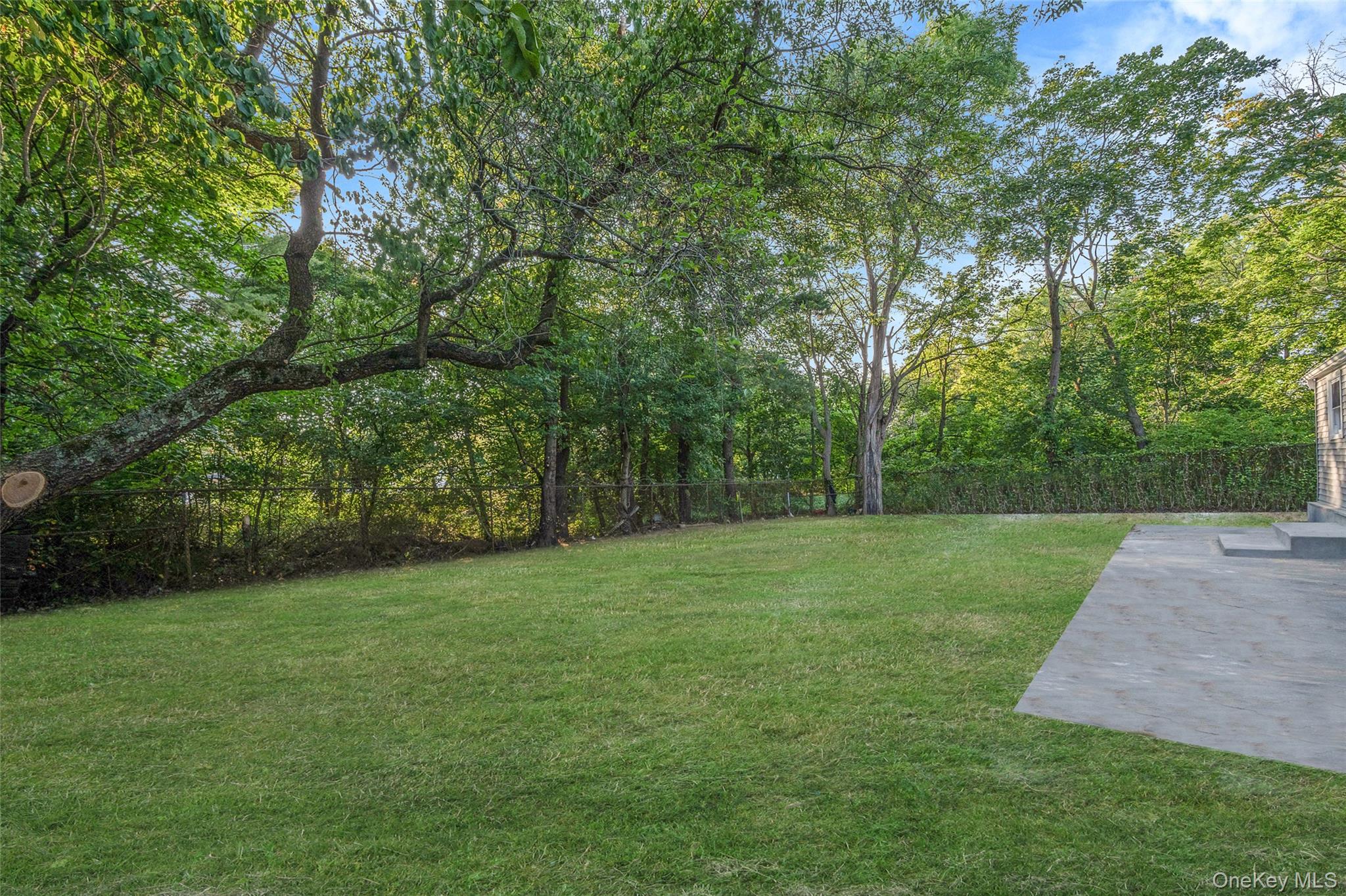 #20 photo, 128 N 22nd Street, Wheatley Heights , NY 11798