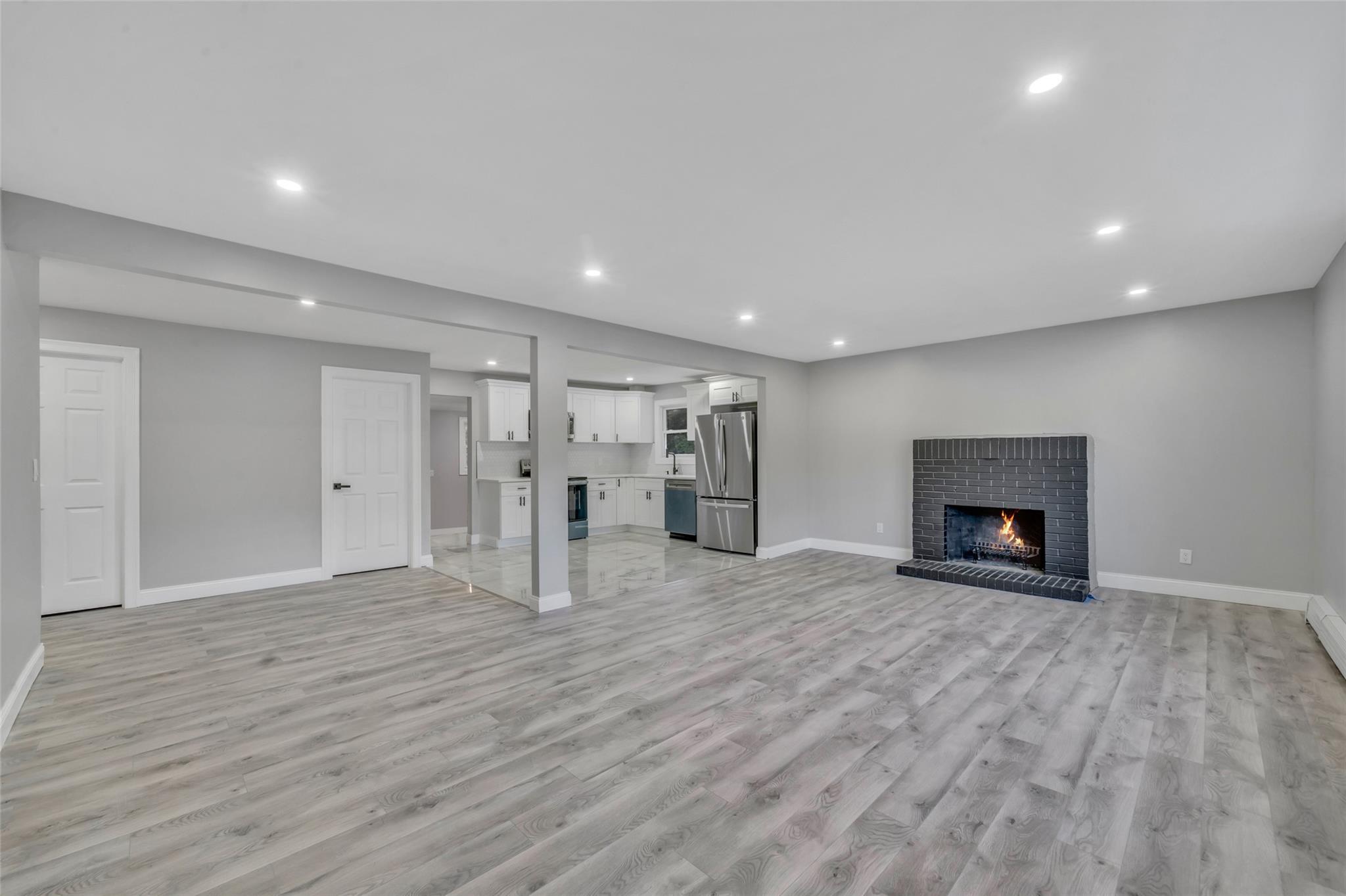 #4 photo, 128 N 22nd Street, Wheatley Heights , NY 11798