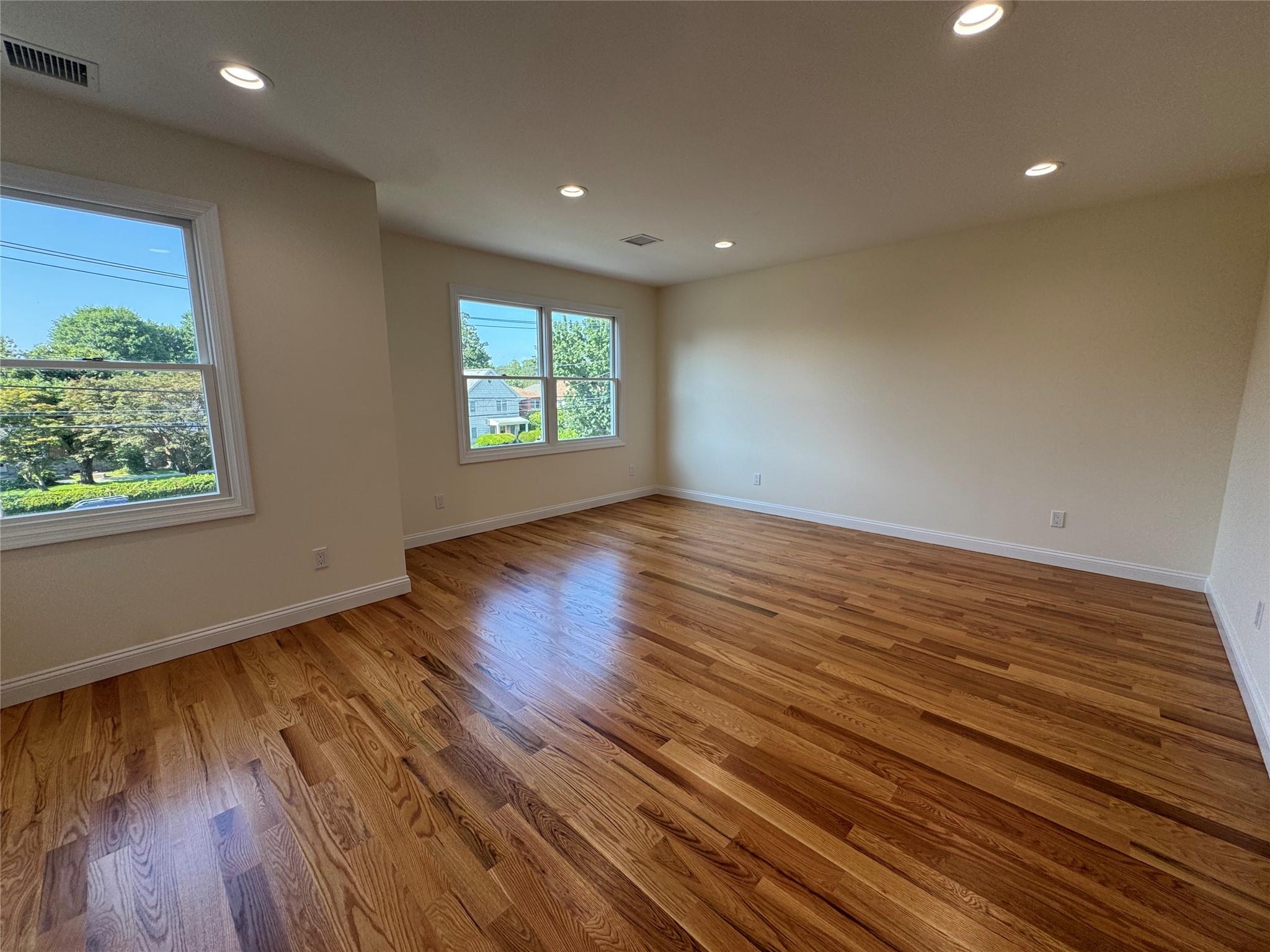 #10 photo, 102A Elm Avenue, Glen Cove , NY 11542