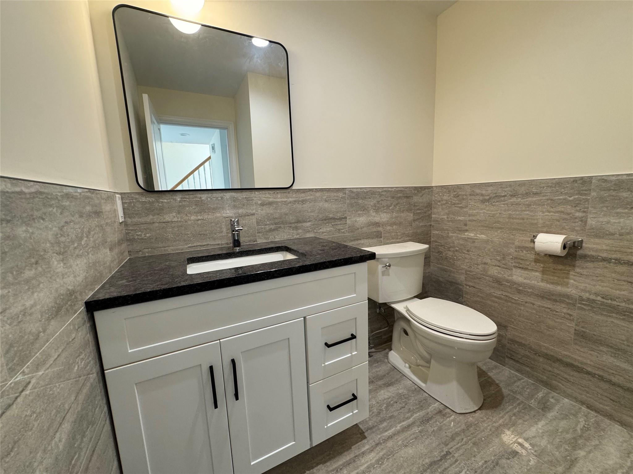 #7 photo, 102A Elm Avenue, Glen Cove , NY 11542