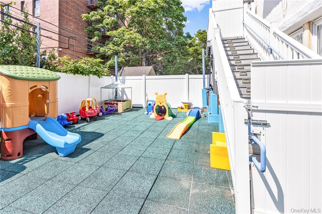 #17 photo, 726 Manor Court, ブルックリン区 Brooklyn , NY 11235