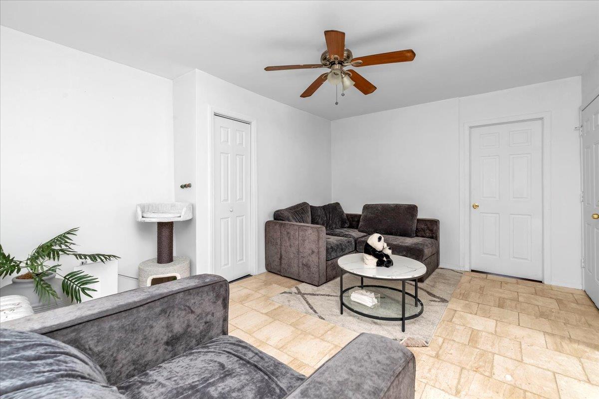 #3 photo, 11914 15th Avenue, クイーンズ区 Flushing , NY 11356