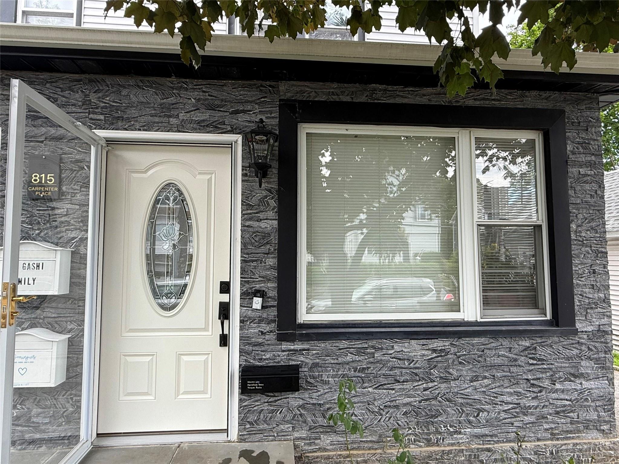 #2 photo, 815 Carpenter Place, Mamaroneck , NY 10543