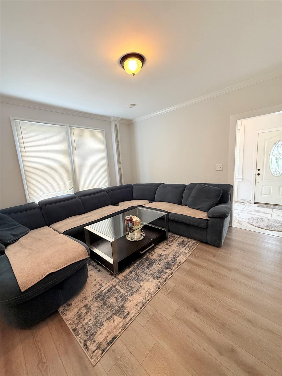 #5 photo, 815 Carpenter Place, Mamaroneck , NY 10543