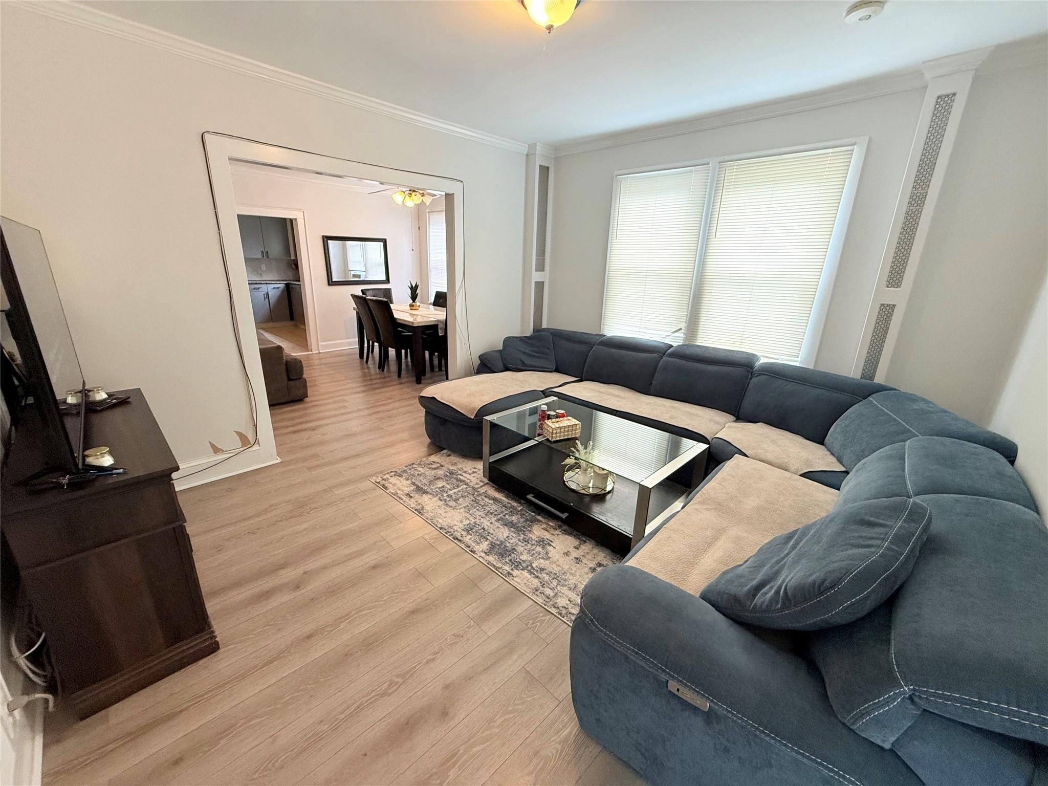 #6 photo, 815 Carpenter Place, Mamaroneck , NY 10543