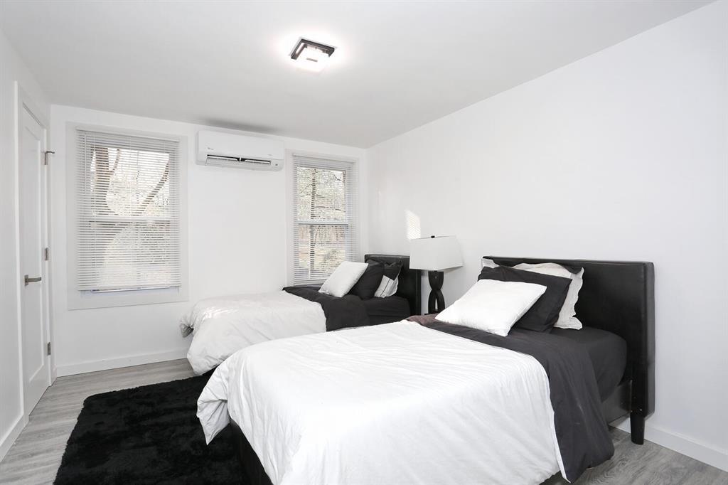 #17 photo, 350 Old Post Road, Marlboro , NY 12542