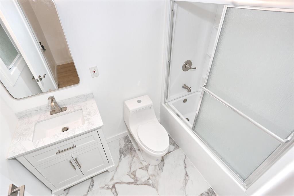 #20 photo, 350 Old Post Road, Marlboro , NY 12542