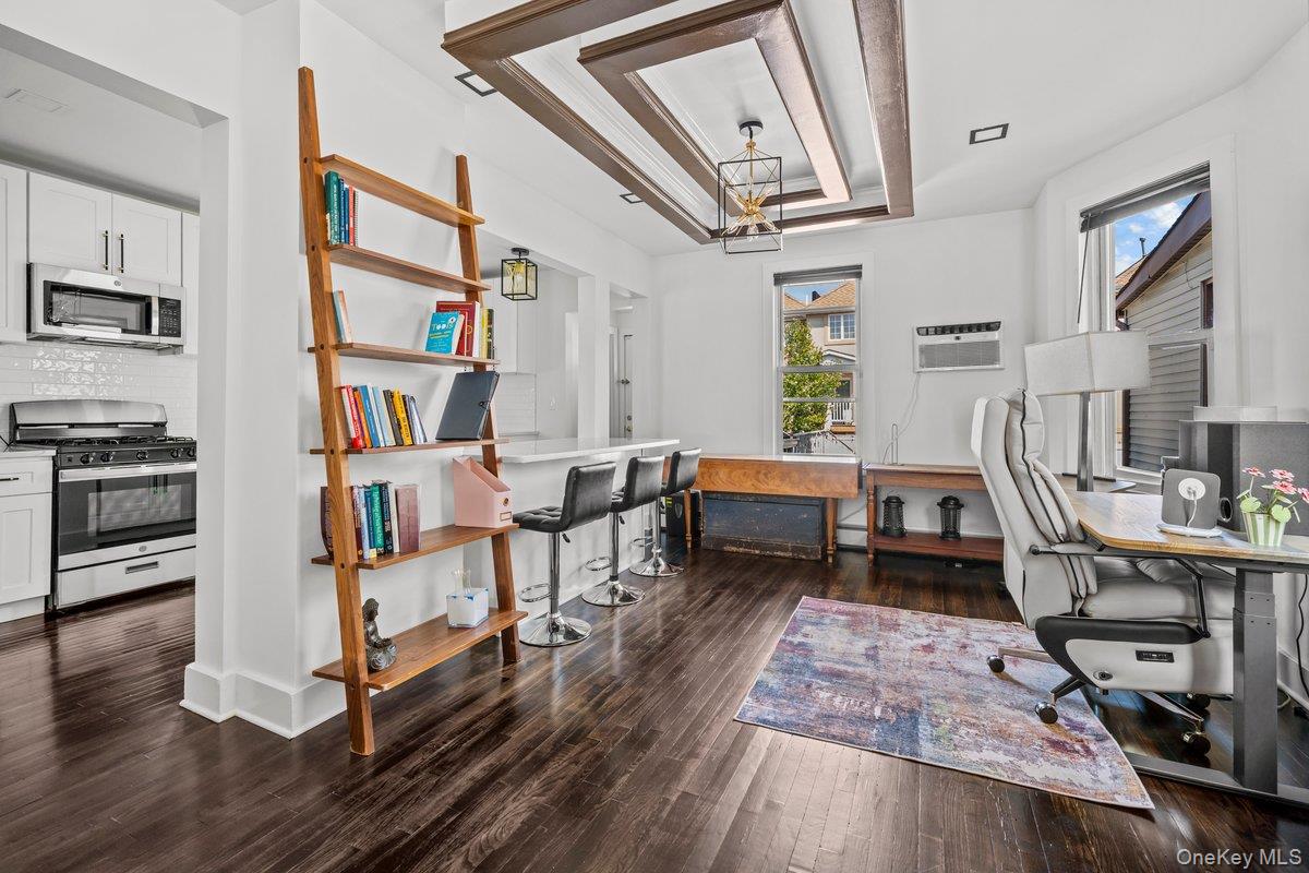 #12 photo, 916 Clarence Avenue, Bronx , NY 10465