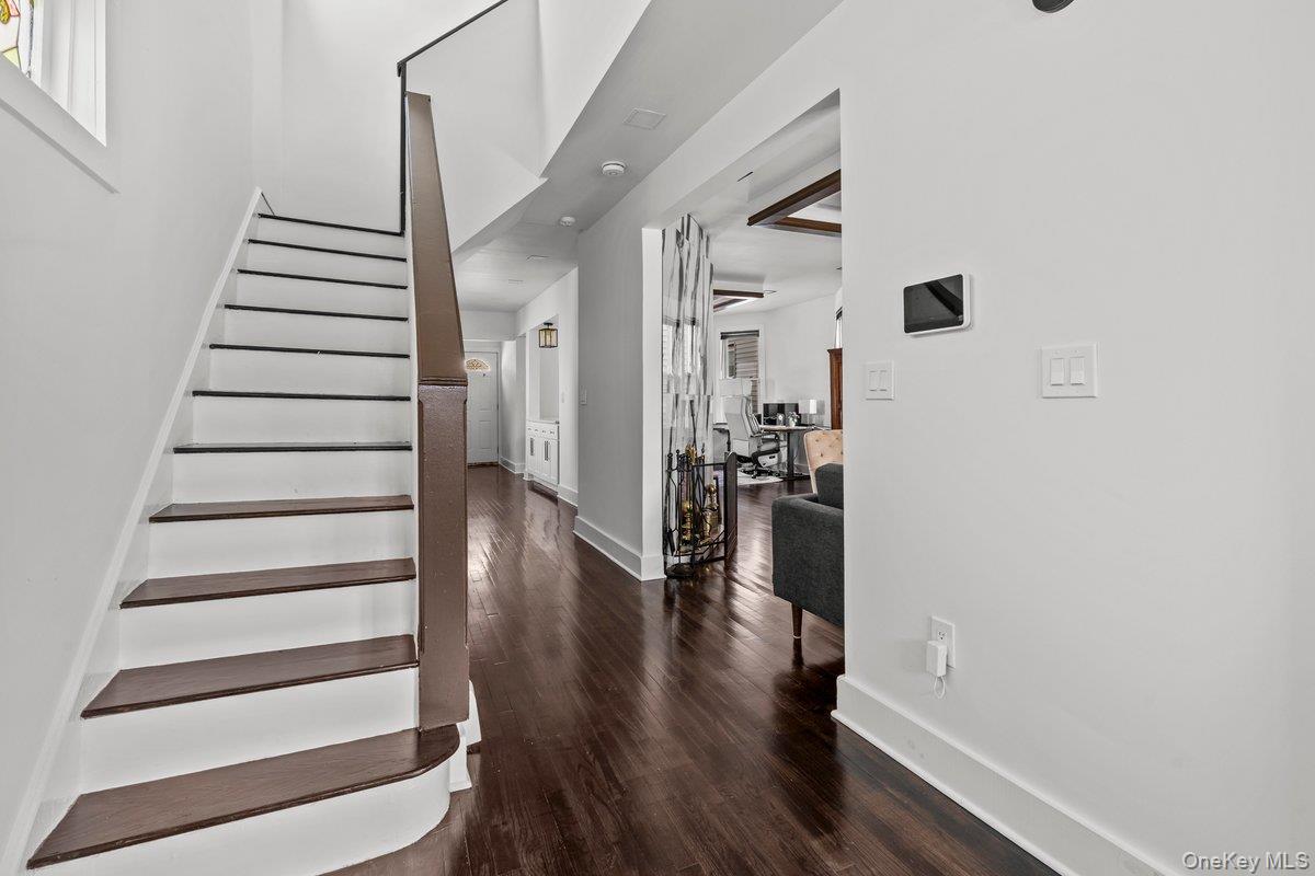 #6 photo, 916 Clarence Avenue, Bronx , NY 10465