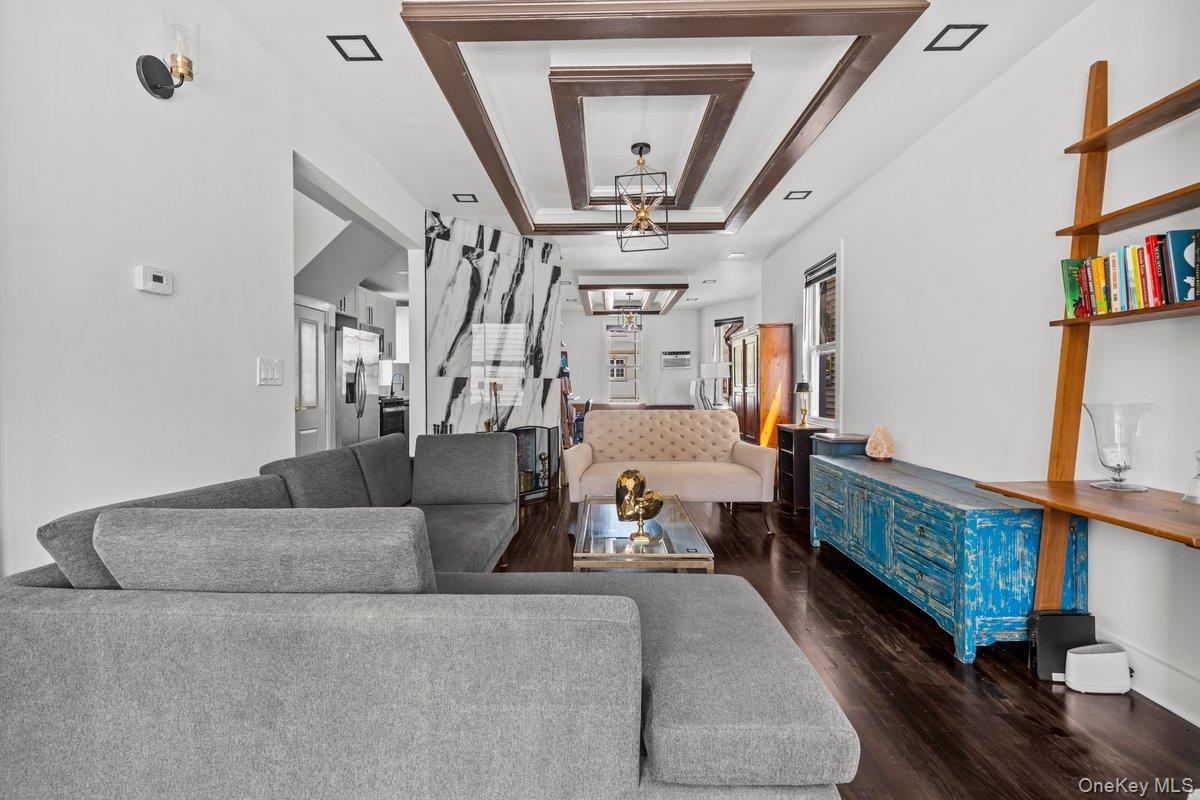 #8 photo, 916 Clarence Avenue, Bronx , NY 10465