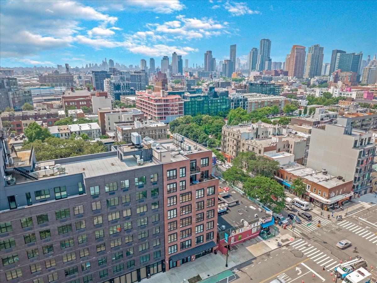 #19 photo, 2110 44th Drive, クイーンズ区 Long Island City , NY 11101