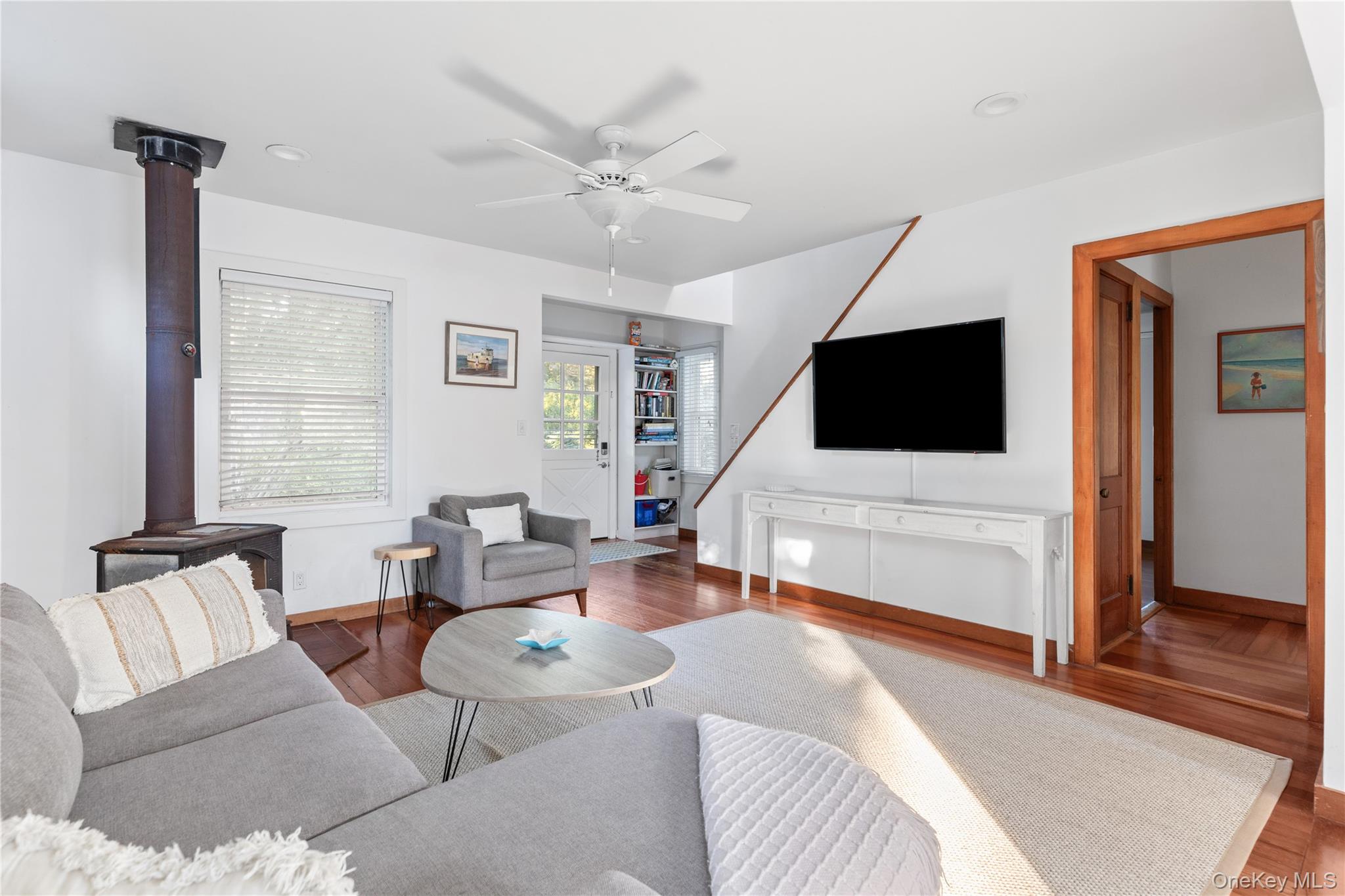 #18 photo, 38 Homesite Avenue, サフォーク郡 Seaview , NY 11770