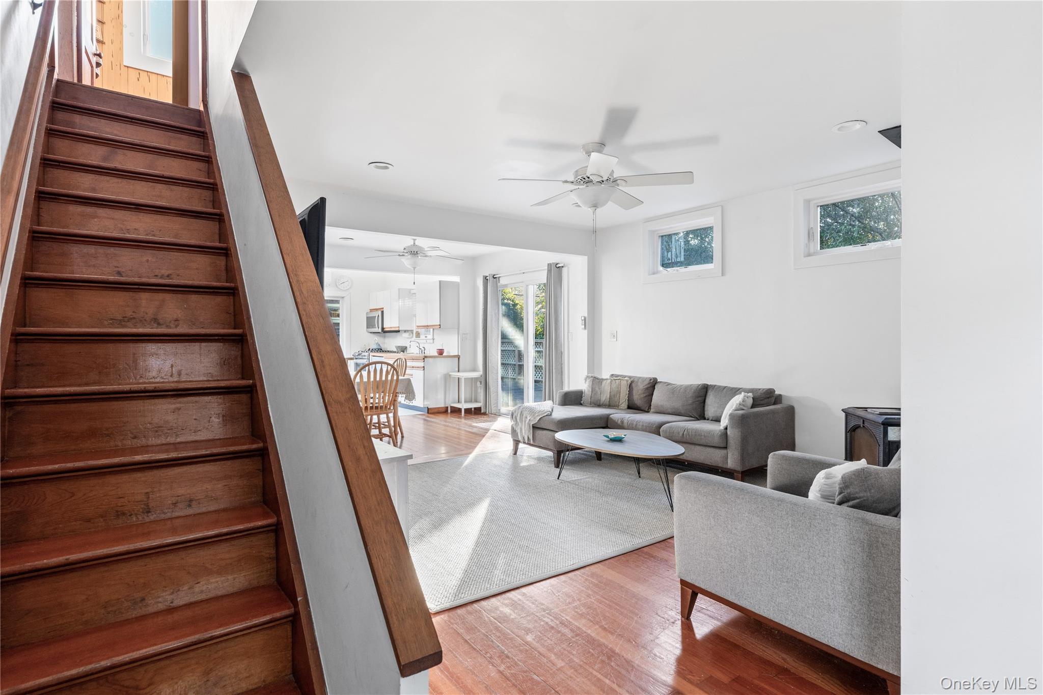 #6 photo, 38 Homesite Avenue, サフォーク郡 Seaview , NY 11770