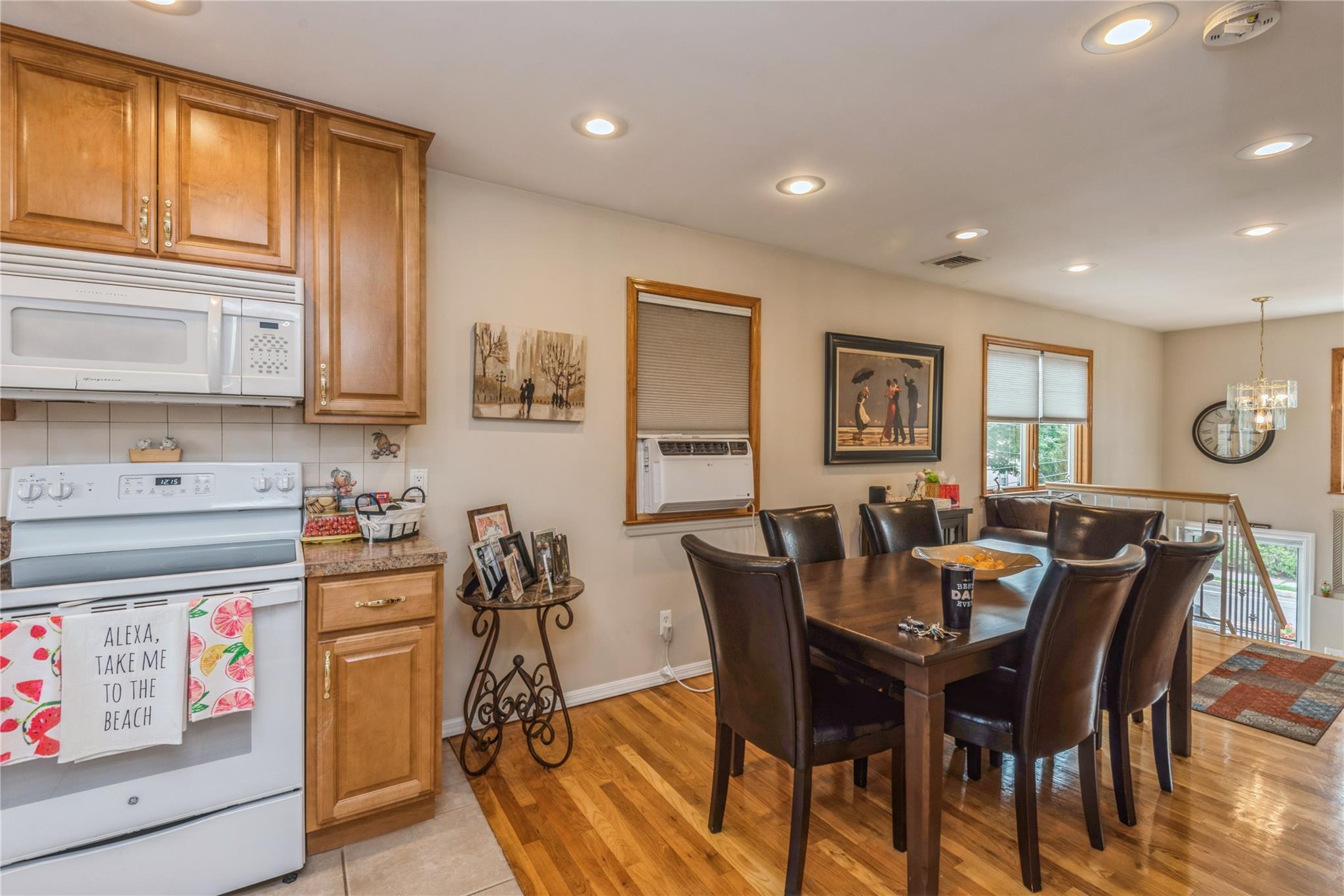 #10 photo, 347 Bayville Avenue, ナッソー郡 Bayville , NY 11709