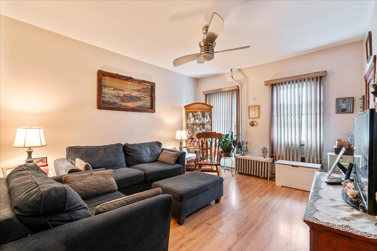 #11 photo, 97-25 102nd Street, クイーンズ区 Ozone Park , NY 11416