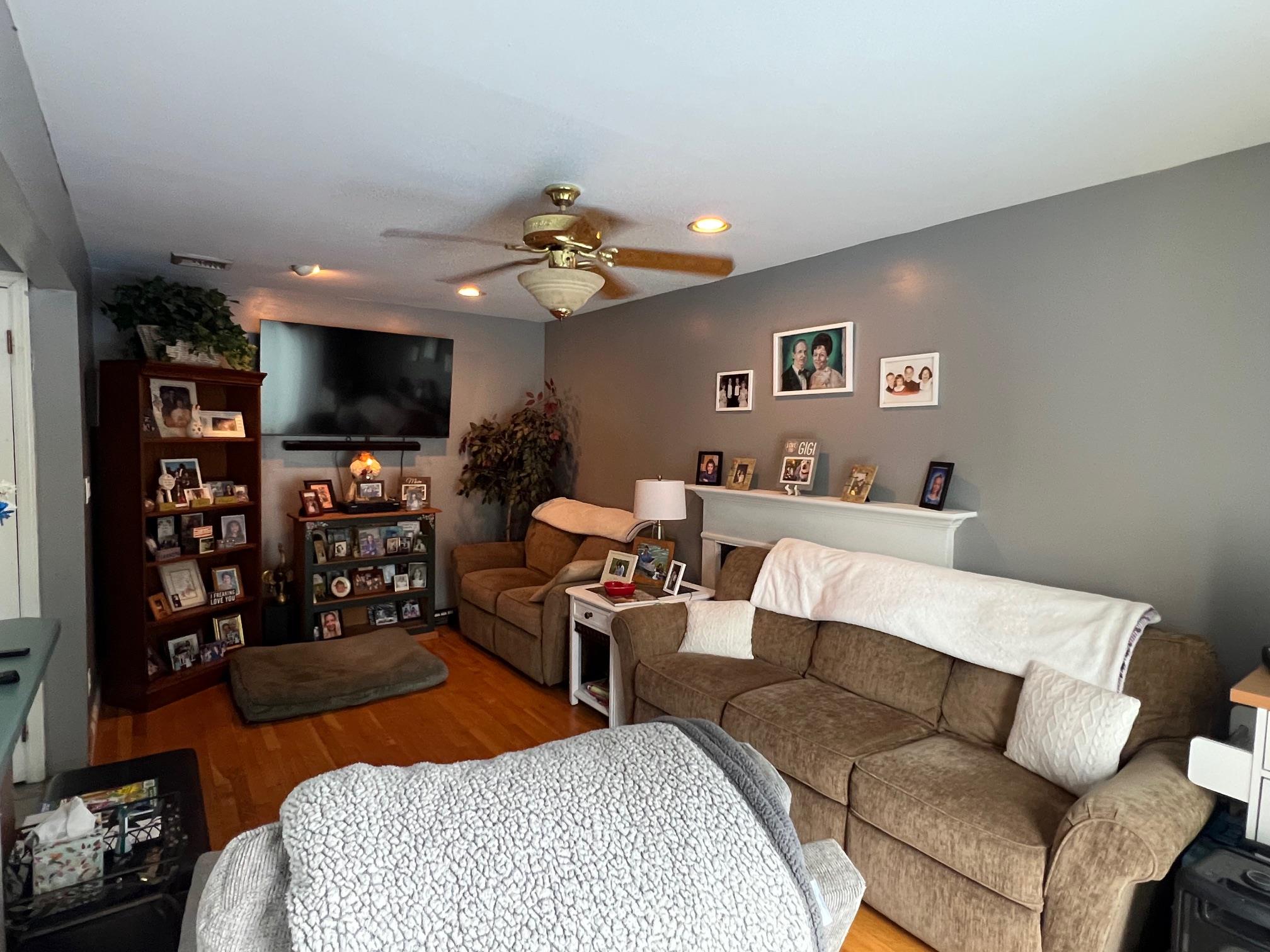 #15 photo, 121 West Avenue, Hicksville , NY 11801