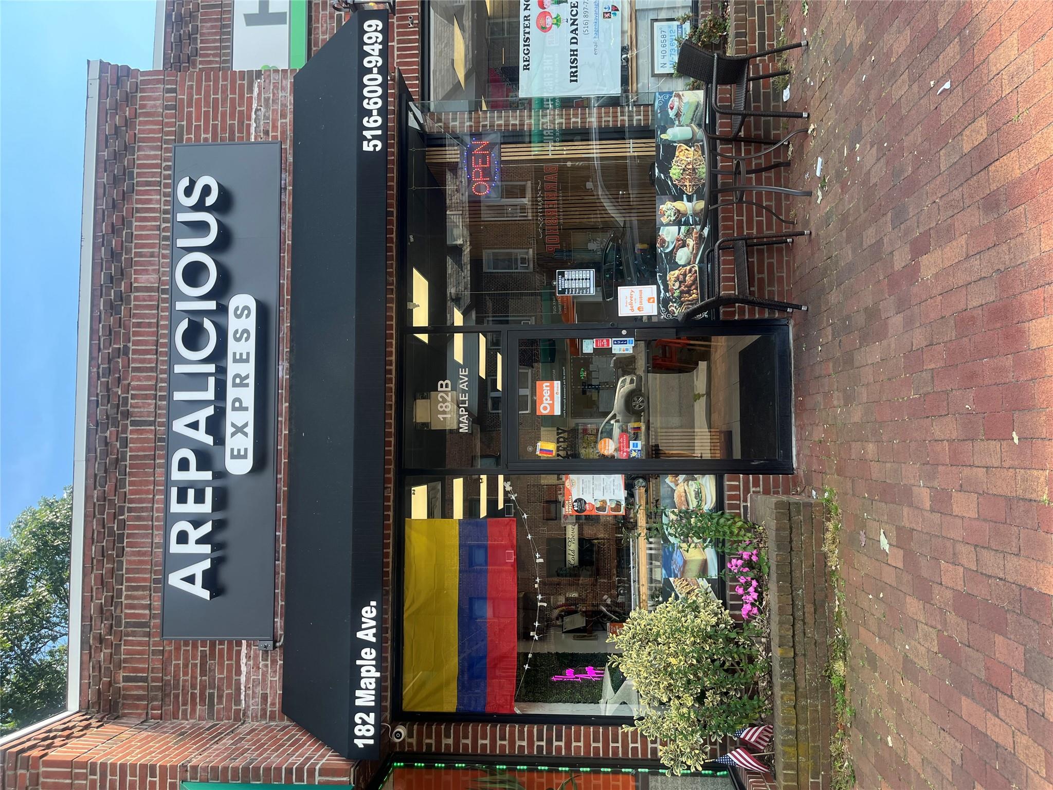 #1 photo, 182B Maple Avenue, ナッソー郡 Rockville Centre , NY 11570