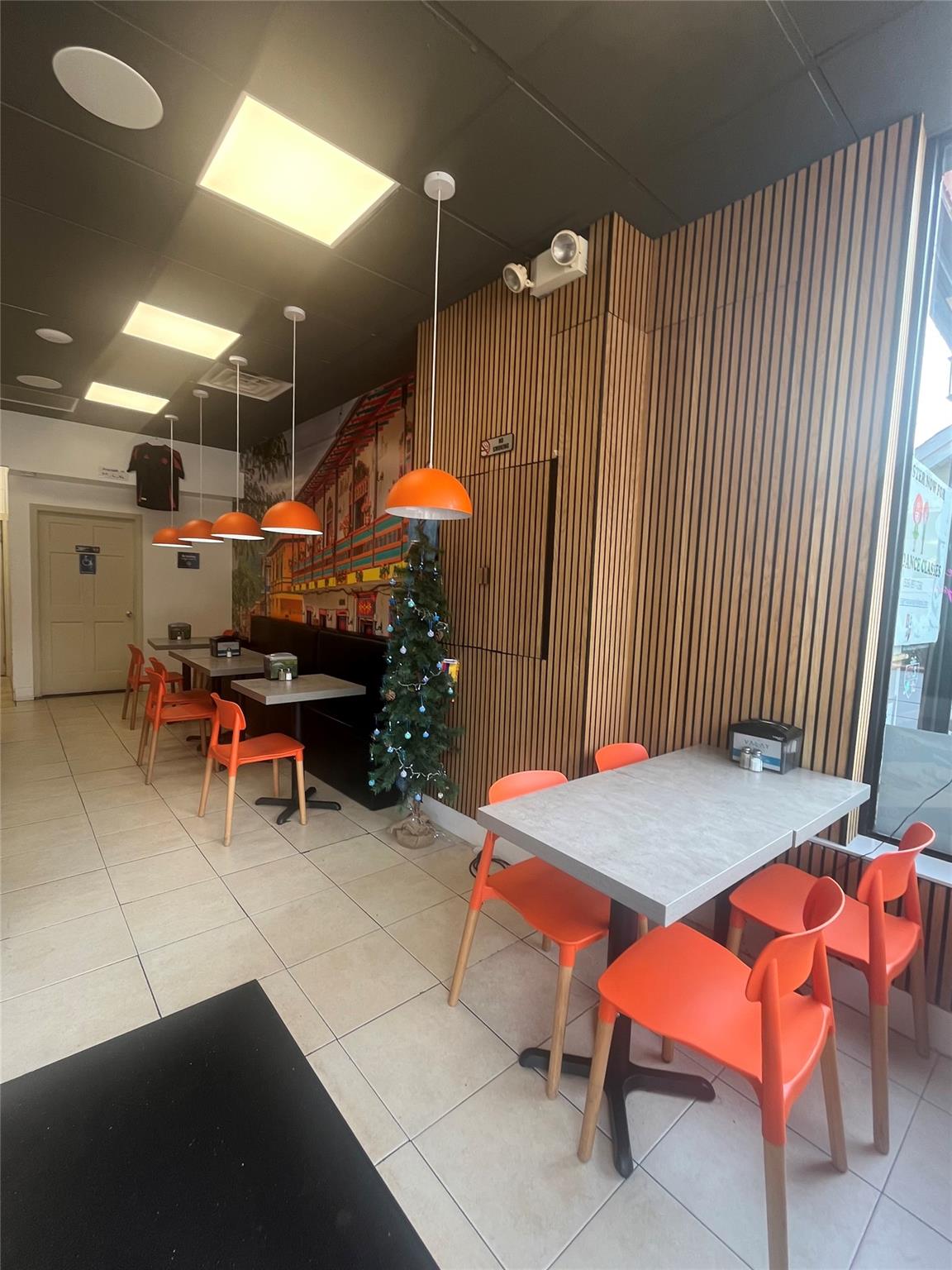 #2 photo, 182B Maple Avenue, ナッソー郡 Rockville Centre , NY 11570